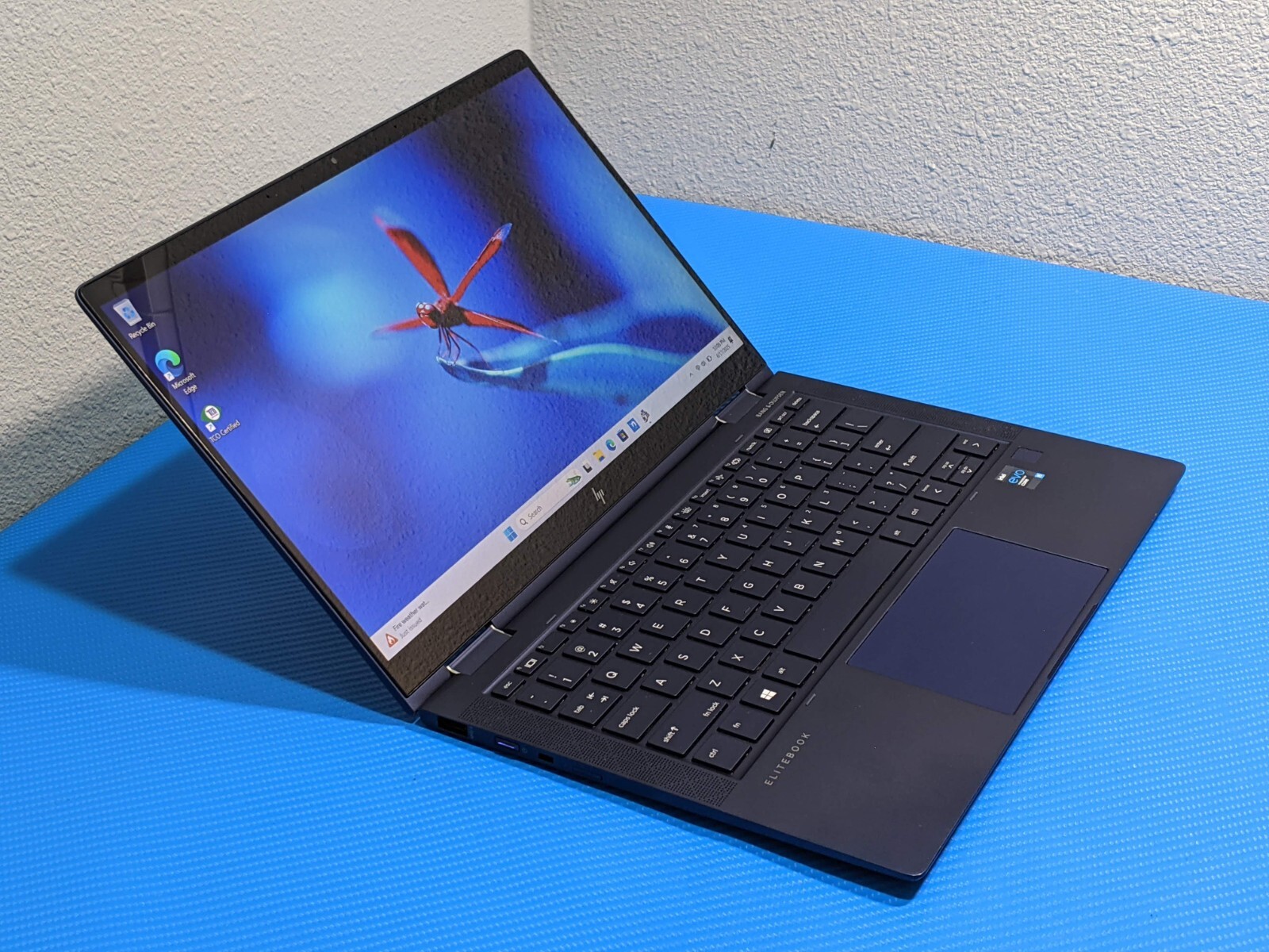 HP Elite Dragonfly G2 13.3″TOUCH i5-1135G7 2.4GHz 16Gb 1TB SSD Win11Pro +Charger