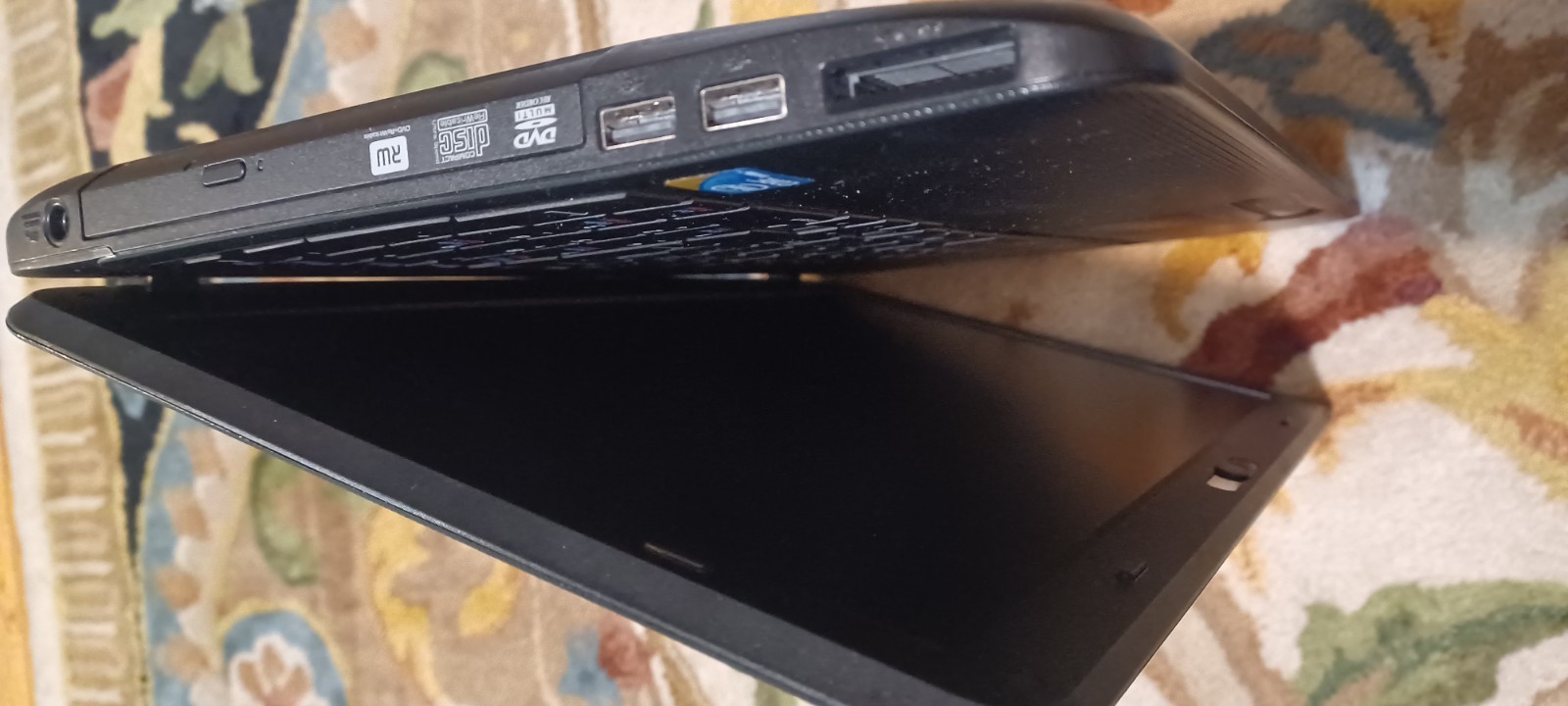 TOSHIBA Satellite Pro 15.6″ Intel Core i3-380M 4GB DDR3 250 GB HDD Windows 10