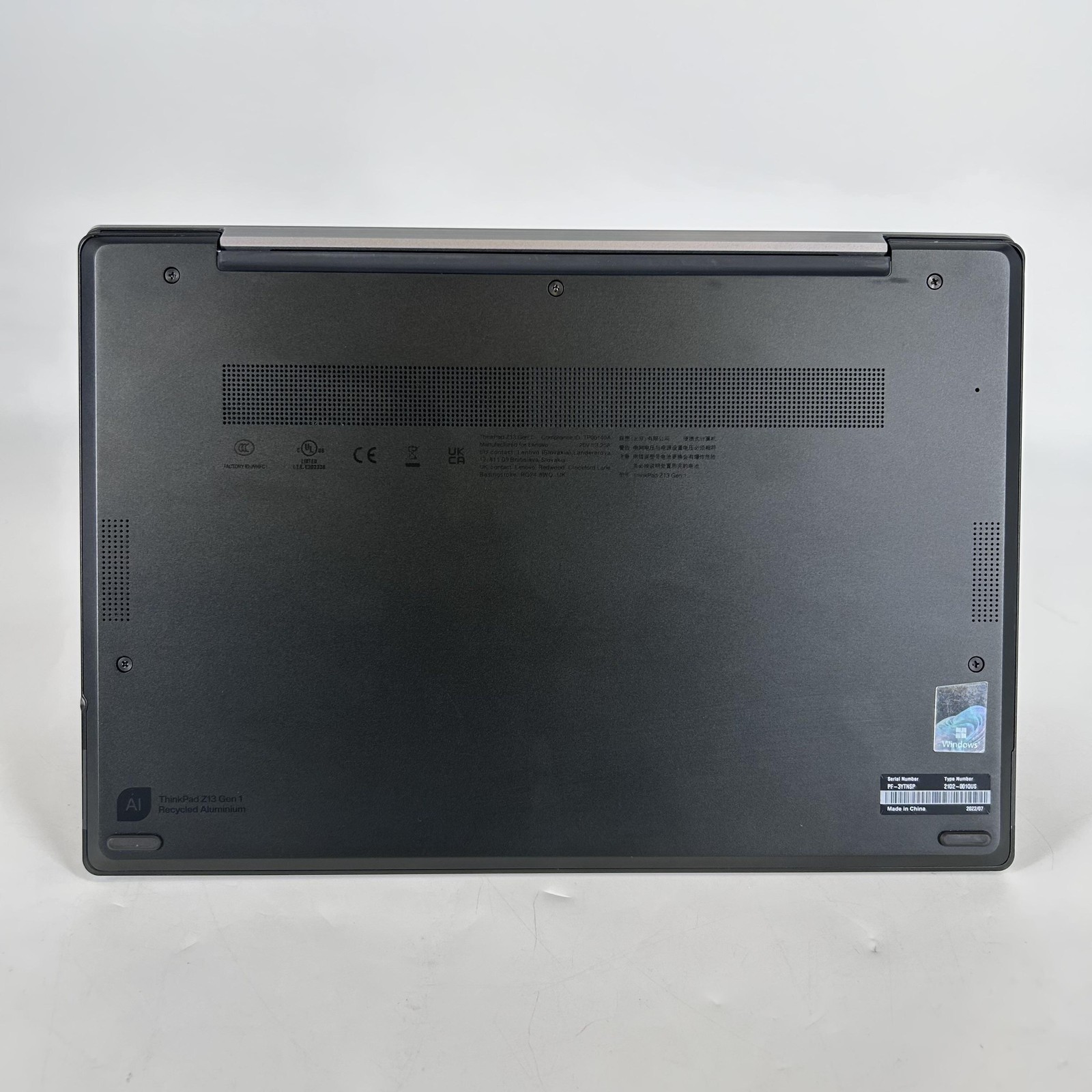 Lenovo ThinkPad Z13 Gen 1 FHD+ TOUCH Ryzen 7 PRO 6850U 16GB 512GB- BAD MIC & CAM