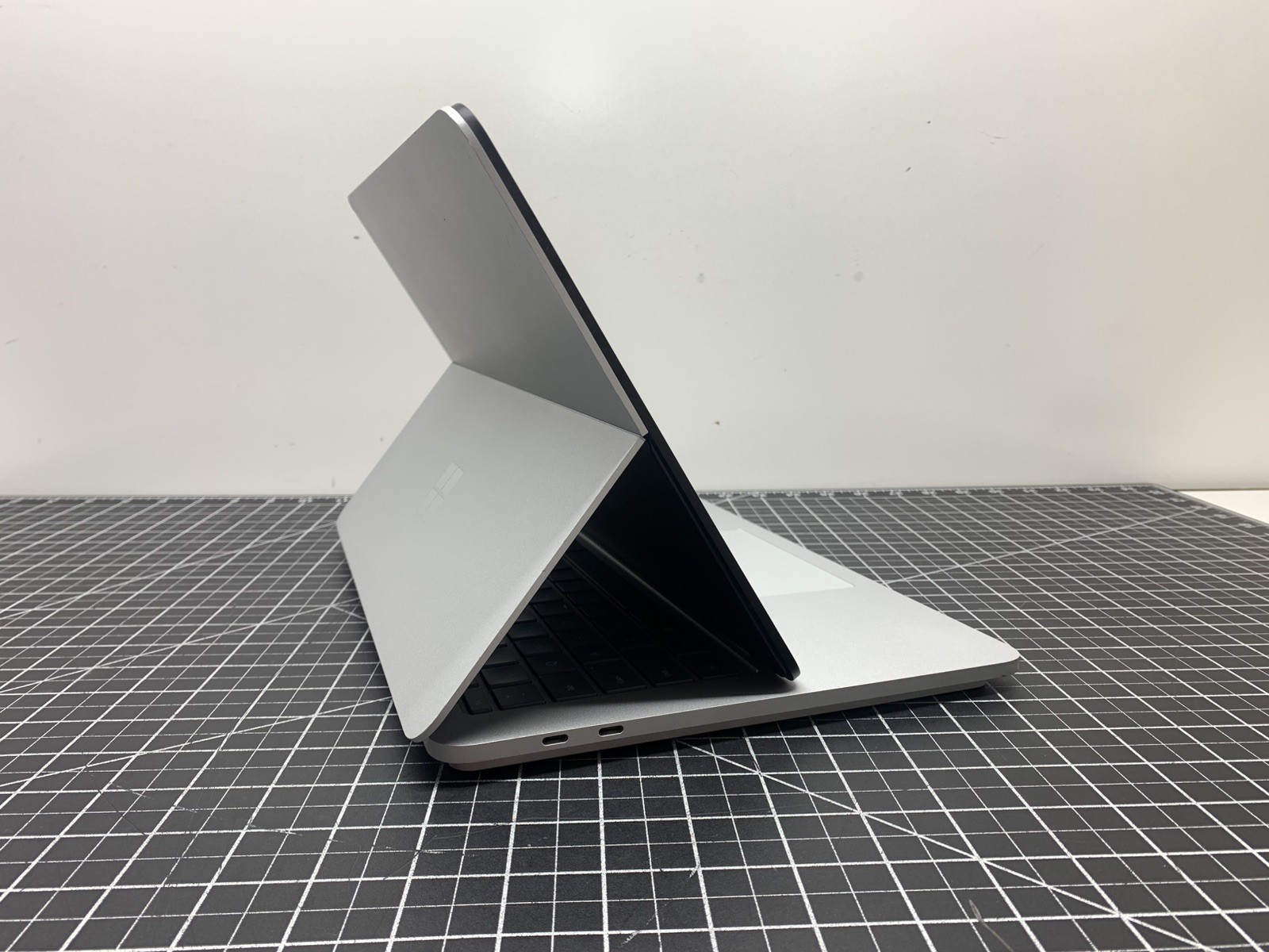 Microsoft Surface Studio 1964 Core i7 11th Gen | 512GB SSD, Windows 11 | #P221