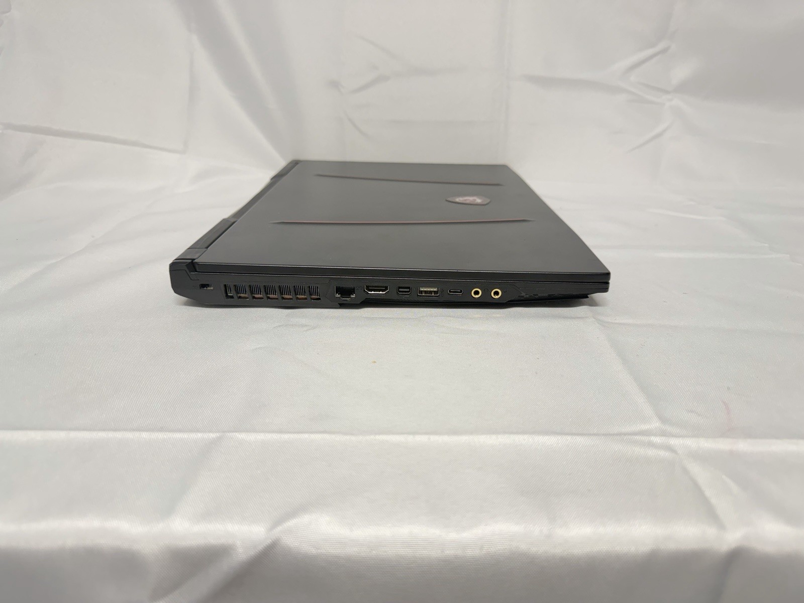 MSI GE75 Raider 10SE – 17.3″ FHD – i7-10750H – RTX 2060 – 16GB/512GB+1TB – Black