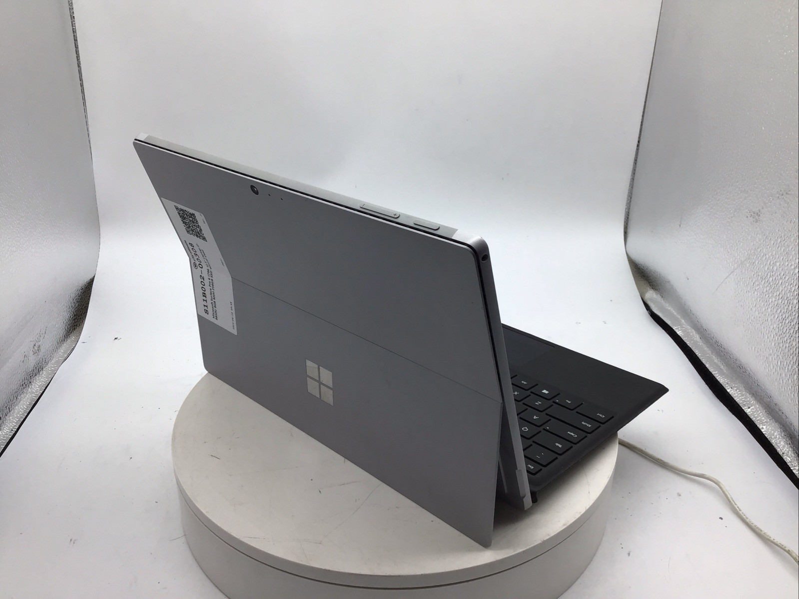 Microsoft Surface Pro 6 1796 12.3″ Laptop i7-8650U 8GB RAM 256GB SSD Win11P Used