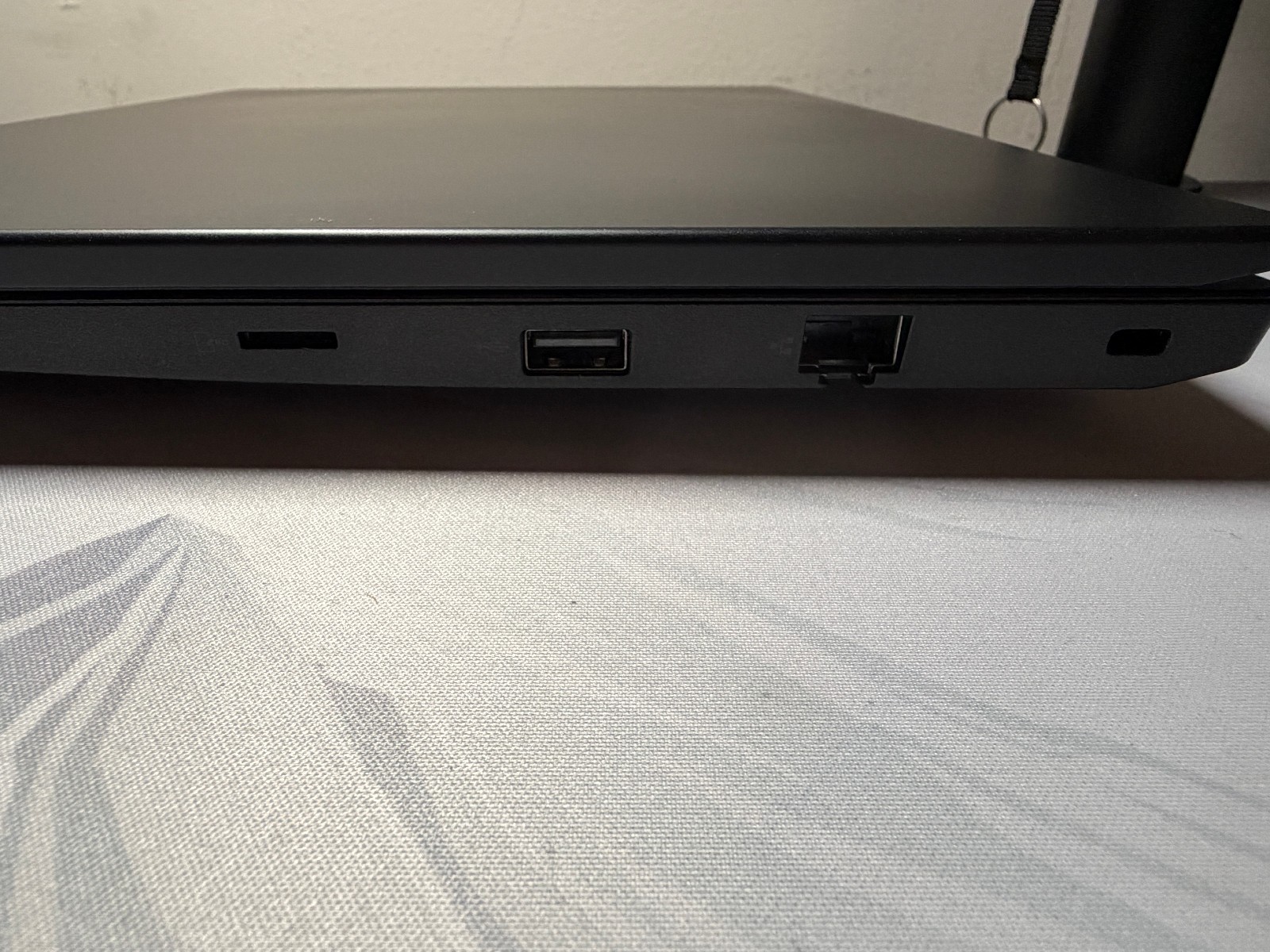 Lenovo ThinkPad E495 14″ AMD Ryzen 7 3700U 16GB RAM 512GB SSD Windows 11