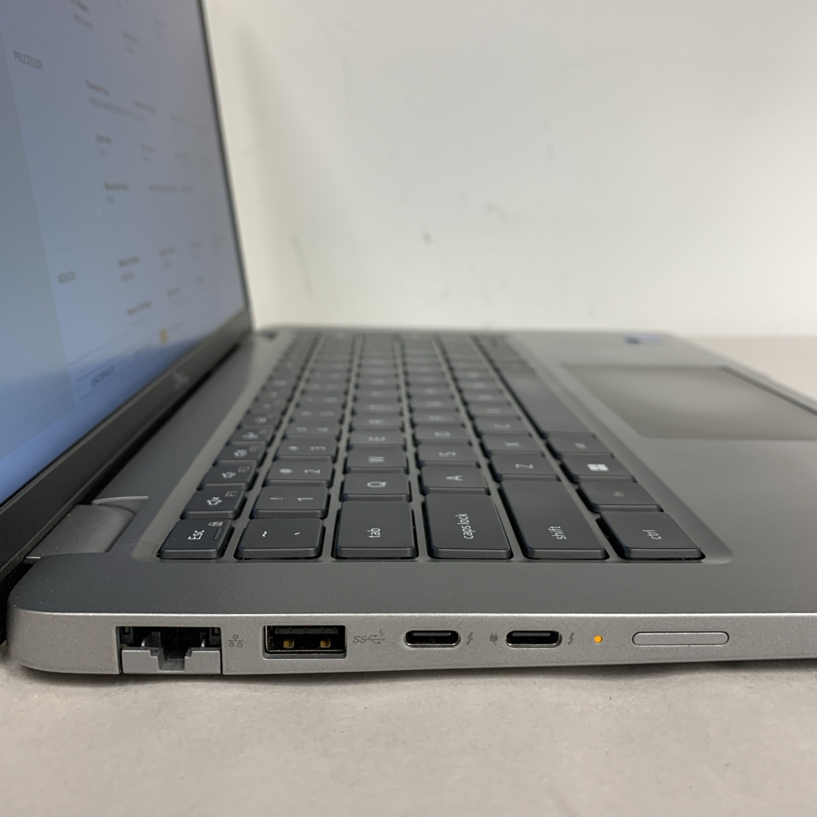 Dell Latitude 5440 14″ i5-1335U 16GB RAM NO SSD | READ DESCRIPTION
