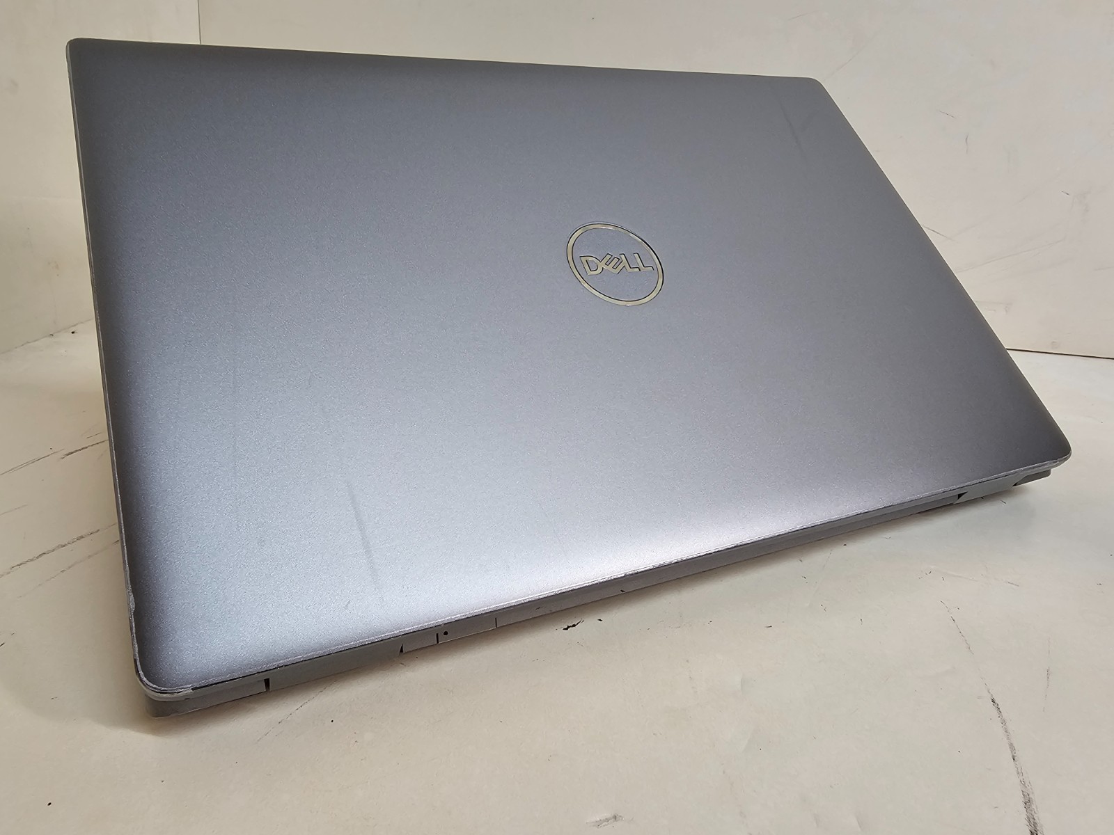 Dell Latitude 5520 Laptop – 2.6 GHz i5-1145G7 16GB 512GB 15.6″ Touchscreen SP31