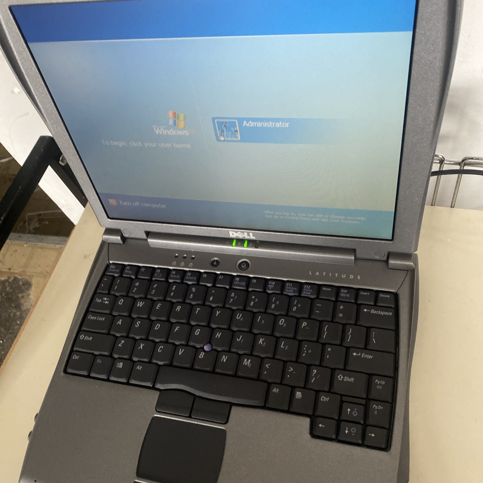 Dell C400 laptop P3 111 1GHz 512GB RAM 60GB HDD working Win XPP Serial Gaming
