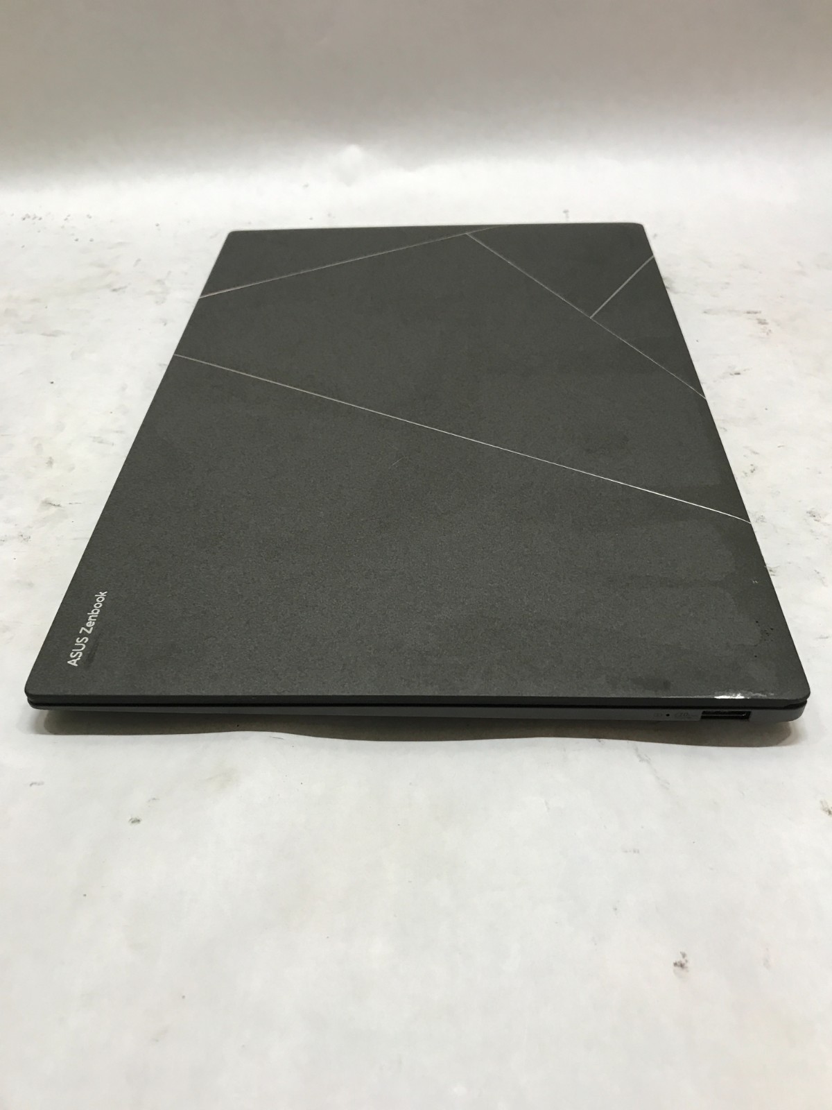 Asus ZenBook UX5406 14″ Intel Ultra 7 258V 32GB RAM NO SSD/OS For Parts READ -DW