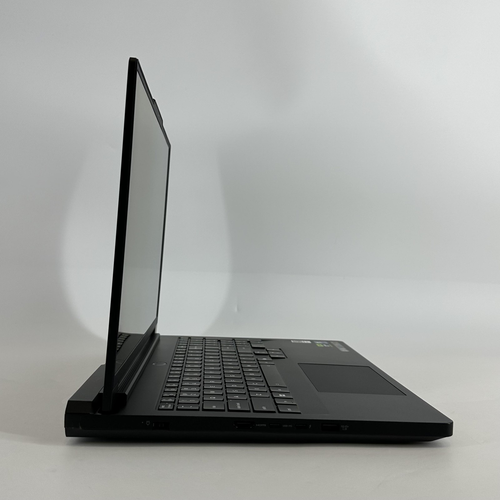 Lenovo Legion Pro 7i Gen 10 16 QHD+ Ultra 9 275HX 32GB 1TB RTX 5080 BENT FRAME