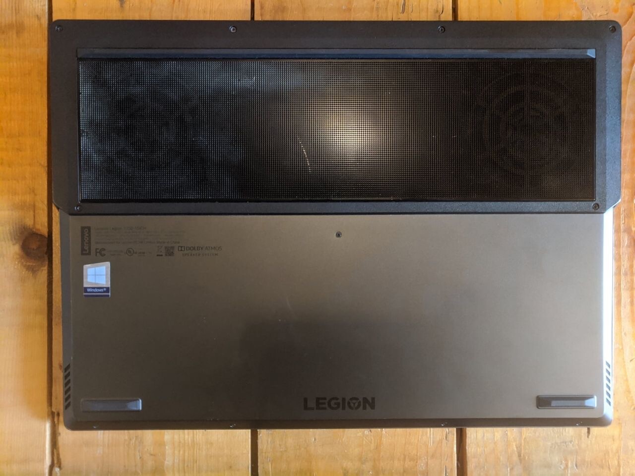 Lenovo Legion Y730 15.6″ I5-8300H GTX 1050Ti 8GB RAM 1TB HDD + 128GB SSD