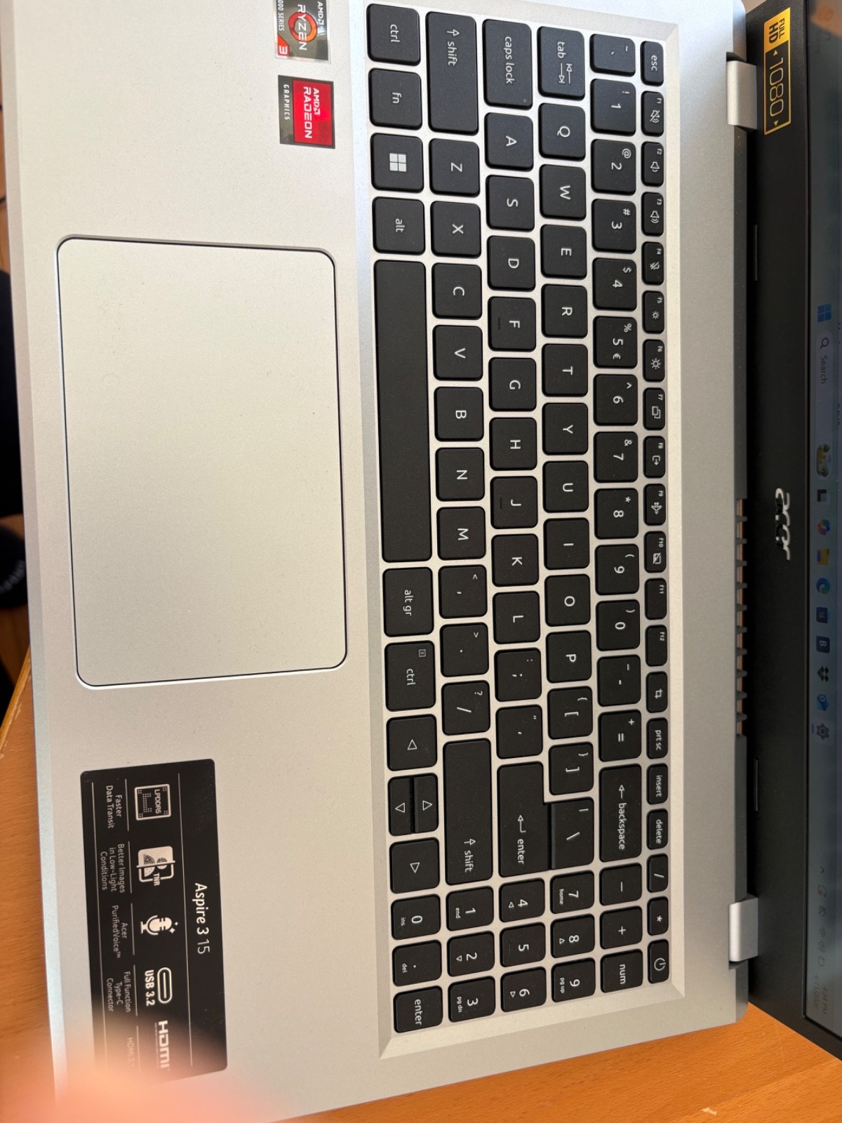 Acer Aspire 3 15 N23C3 15.6 2.8GHz 8GB RAM AMD RADEON w/ Charger