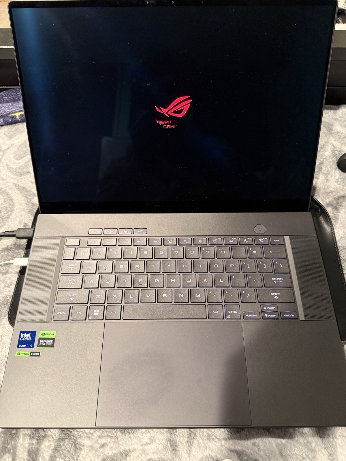 ASUS ROG Zephyrus GU605 16in Core Ultra 9 185H 32GB