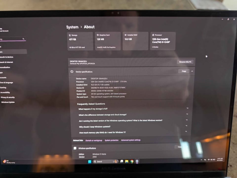 Asus Zenbook S13 OLED UX53002 13 inch Core i5-1240P