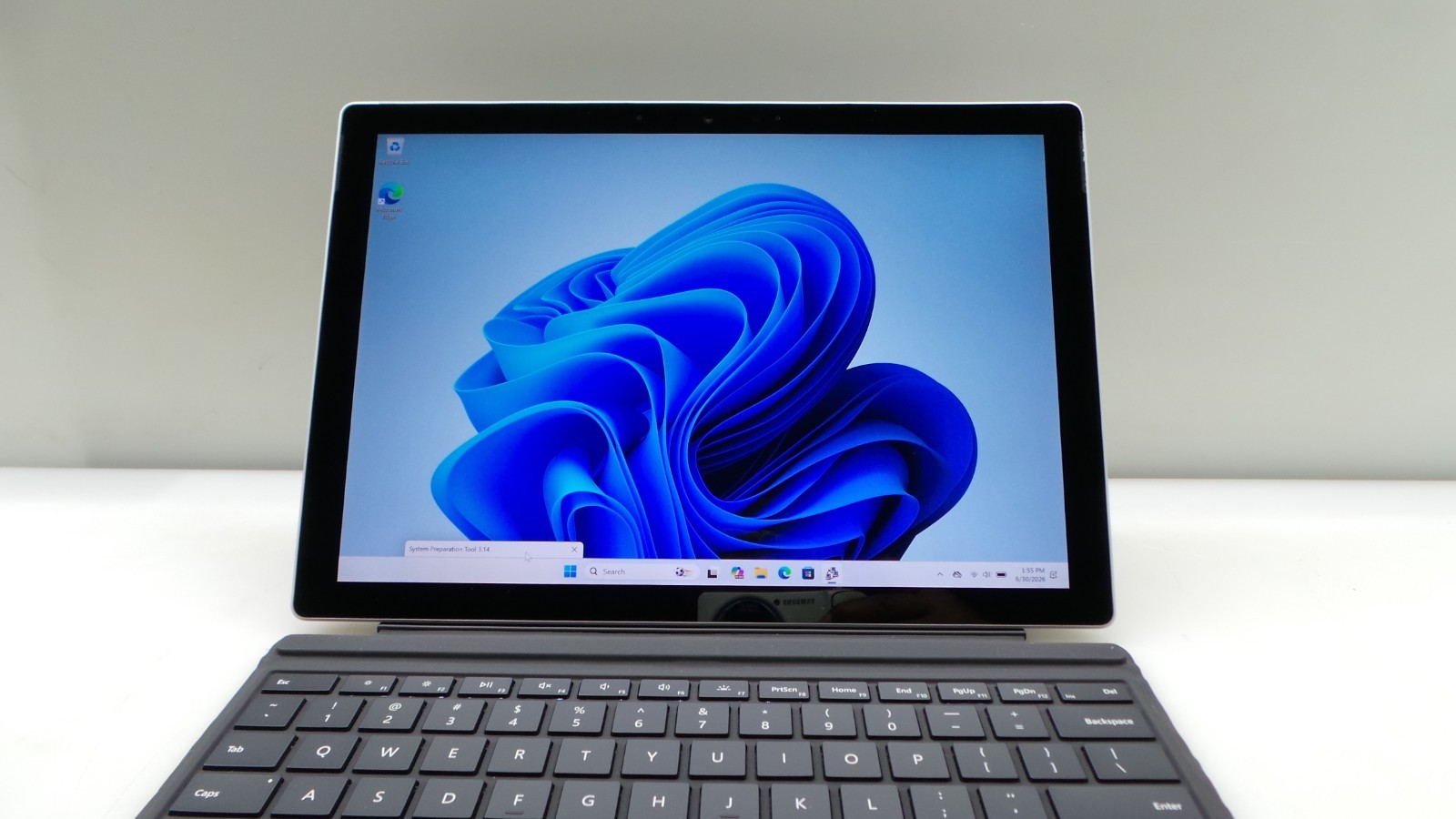 Microsoft Surface Pro 7+ 12.3″ i7-1165G7 2.80GHz 16GB RAM 256GB SSD | WIN 11 PRO