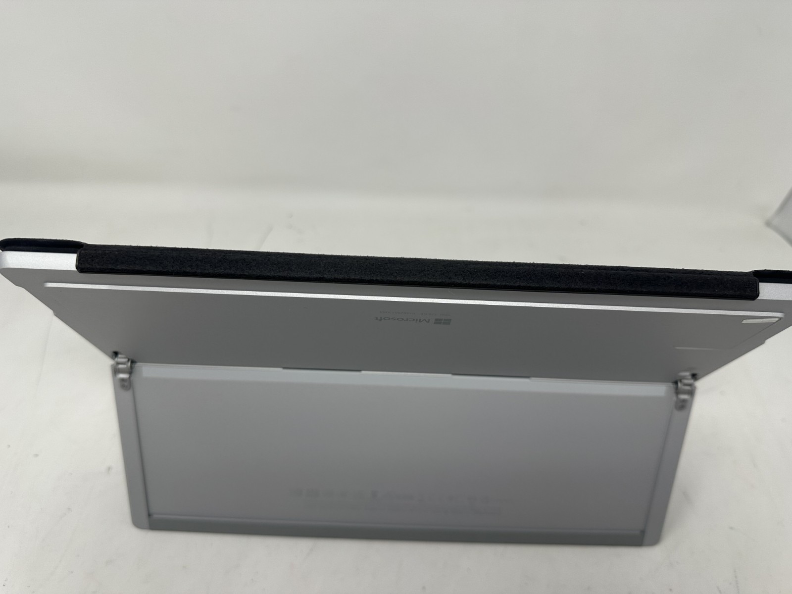 Microsoft Surface Pro 7+ 1960 128GB SSD, Intel Core i5 11th Gen, 8GB RAM