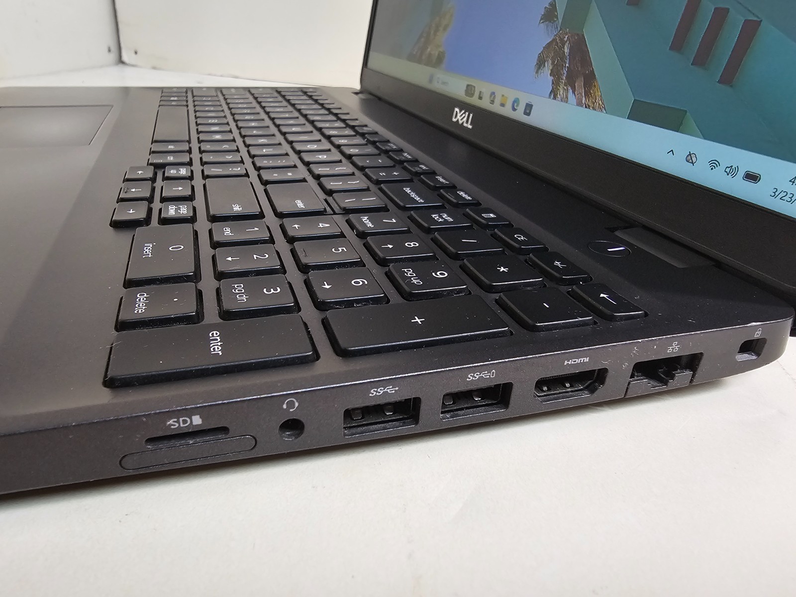 Dell Precision 3540 Laptop – 1.6 GHz i5-8365U 8GB 256GB SSD Webcam 15.6″ – SP21
