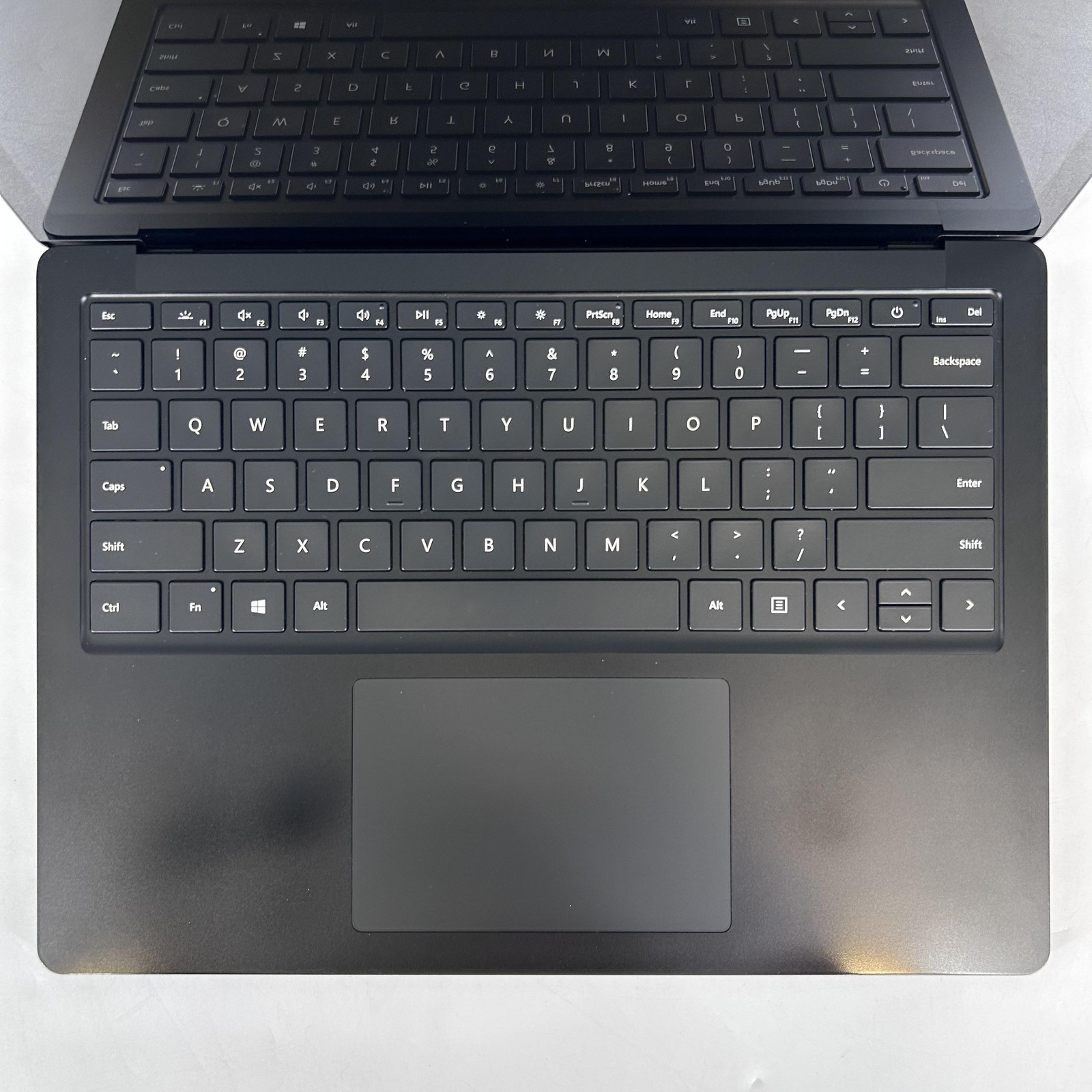 Microsoft Surface Laptop 3 13.5 Black 2K TOUCH i7-1065G7 1.30GHz 16GB 256GB SSD