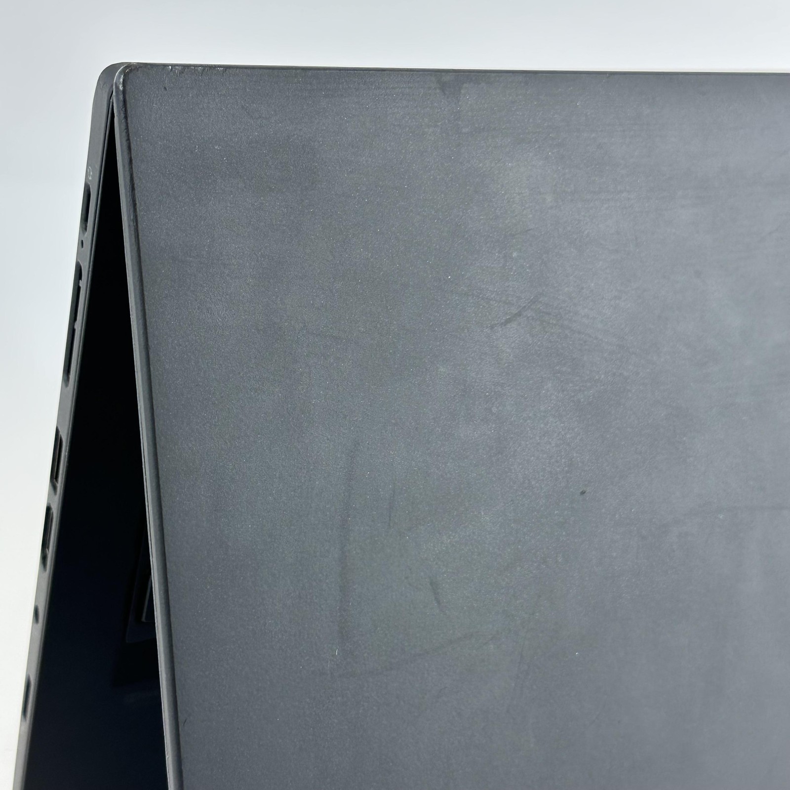 Lenovo ThinkPad T14 Gen 1 Black HD 2.1 GHz Ryzen 5 PRO 4650U 16GB 256GB SSD Good