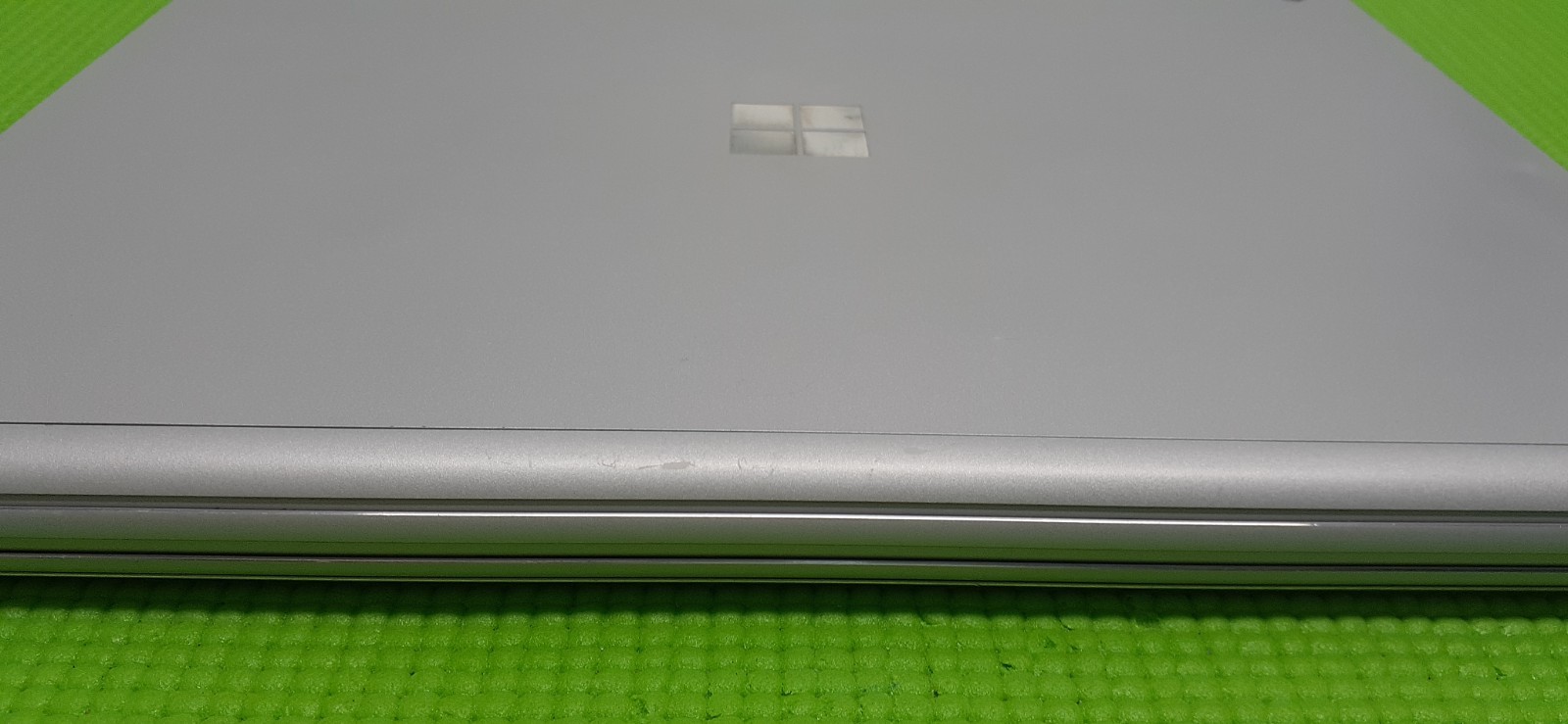 Microsoft Surface Book 2 i5-7300U 8GB RAM 256GB SSD WIN11 -no ac