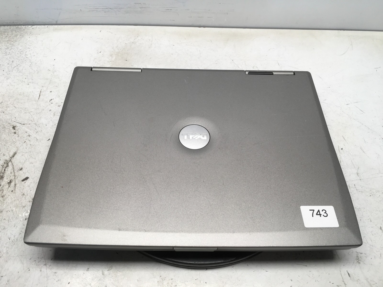 Dell Latitude D800 Intel Pentium M 1.4GHz 256 MB NO HDD