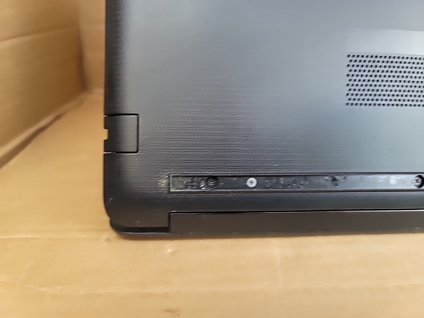HP 15-db0xxx 14″ AMD A6-9225 Radeon R4 2.6GHz, 4GB RAM, Windows11 Pro, 160GB HDD