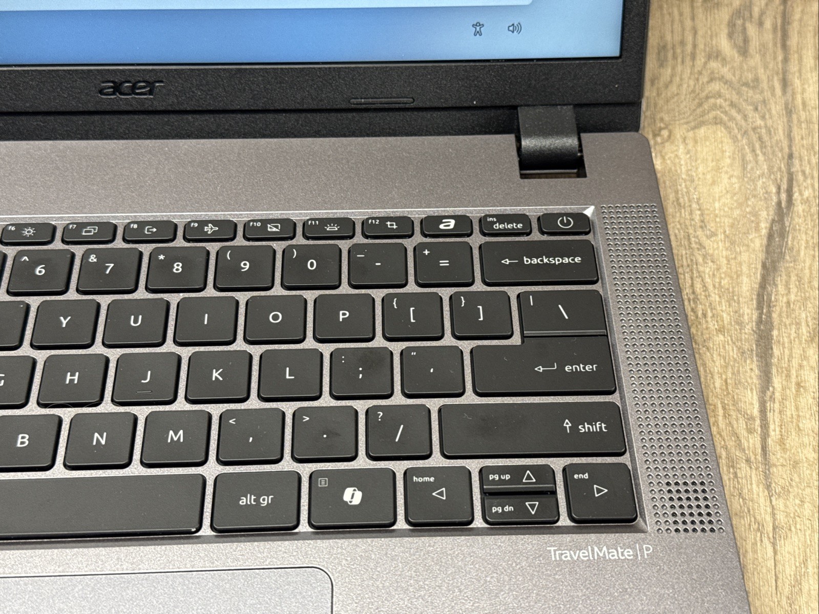 Acer TravelMate P214 i5 2.40GHz 8GB RAM 256GB SSD 14in