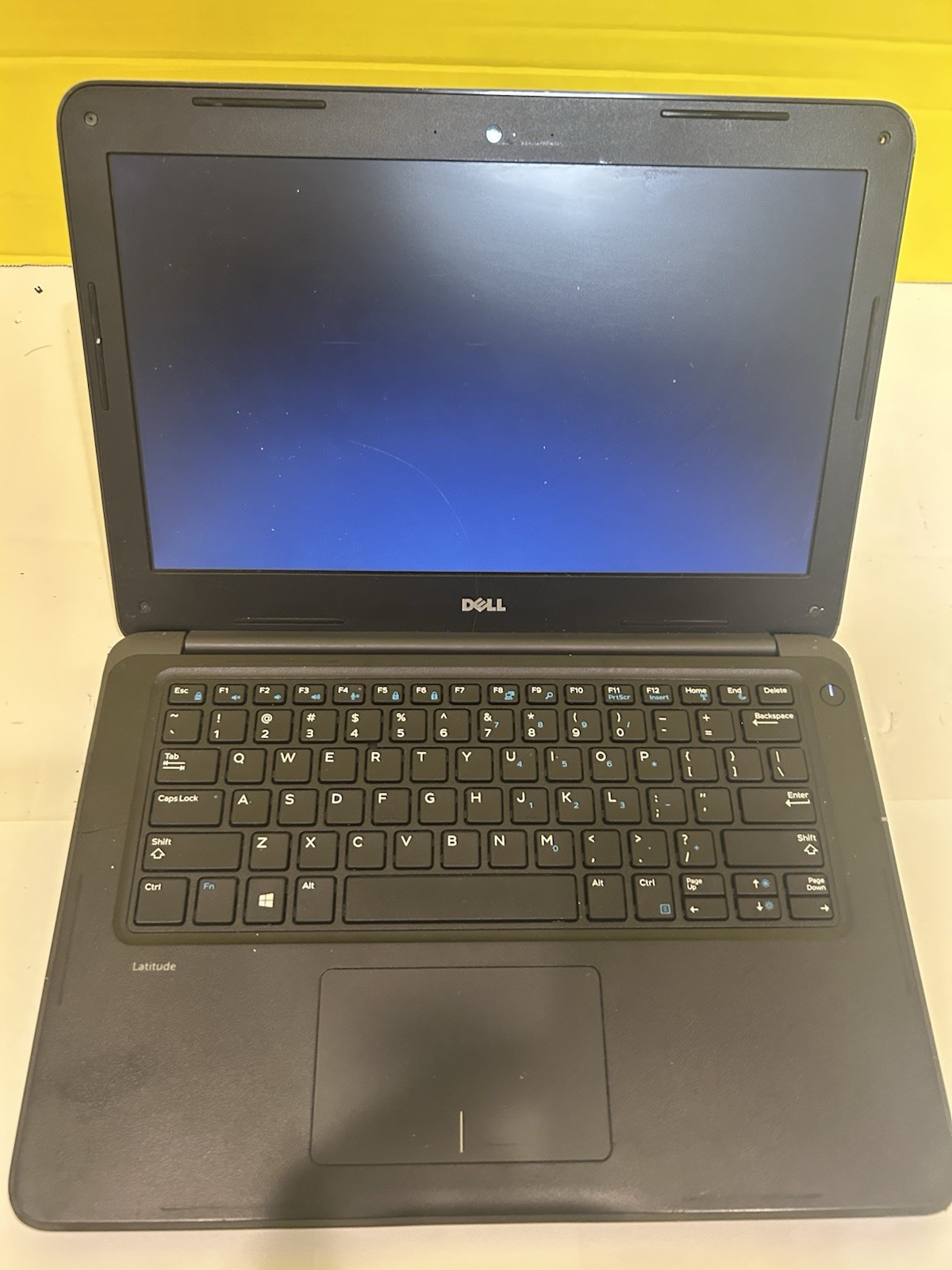 Dell Latitude 3380 Laptop i5-7200U 8GB R Boots to BIOS BIOS Unlocked F PART REPA