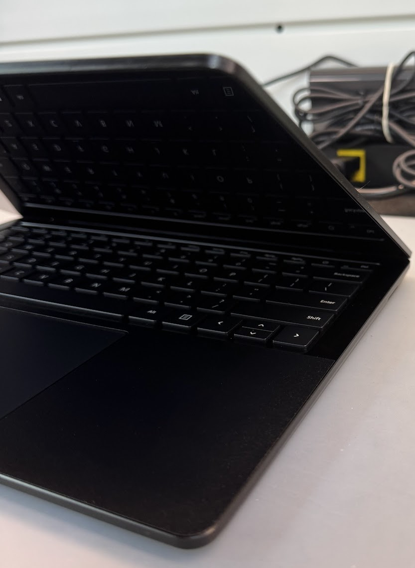 Microsoft Surface Laptop 4 13″ INTEL CORE i5-1145G7 256GB SSD 16GB RAM 11P READ
