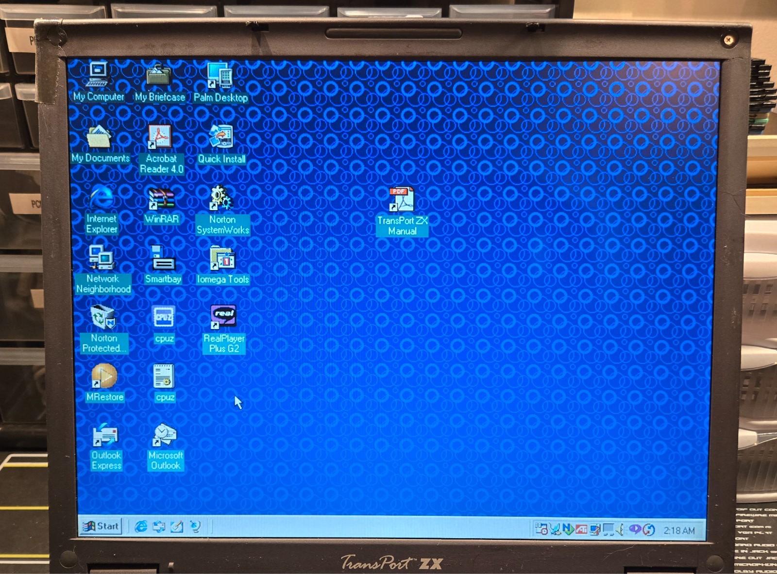 Vintage Micron Transport ZX (Intel Pentium II @ 400 MHz, 128 MB RAM, Win98SE)