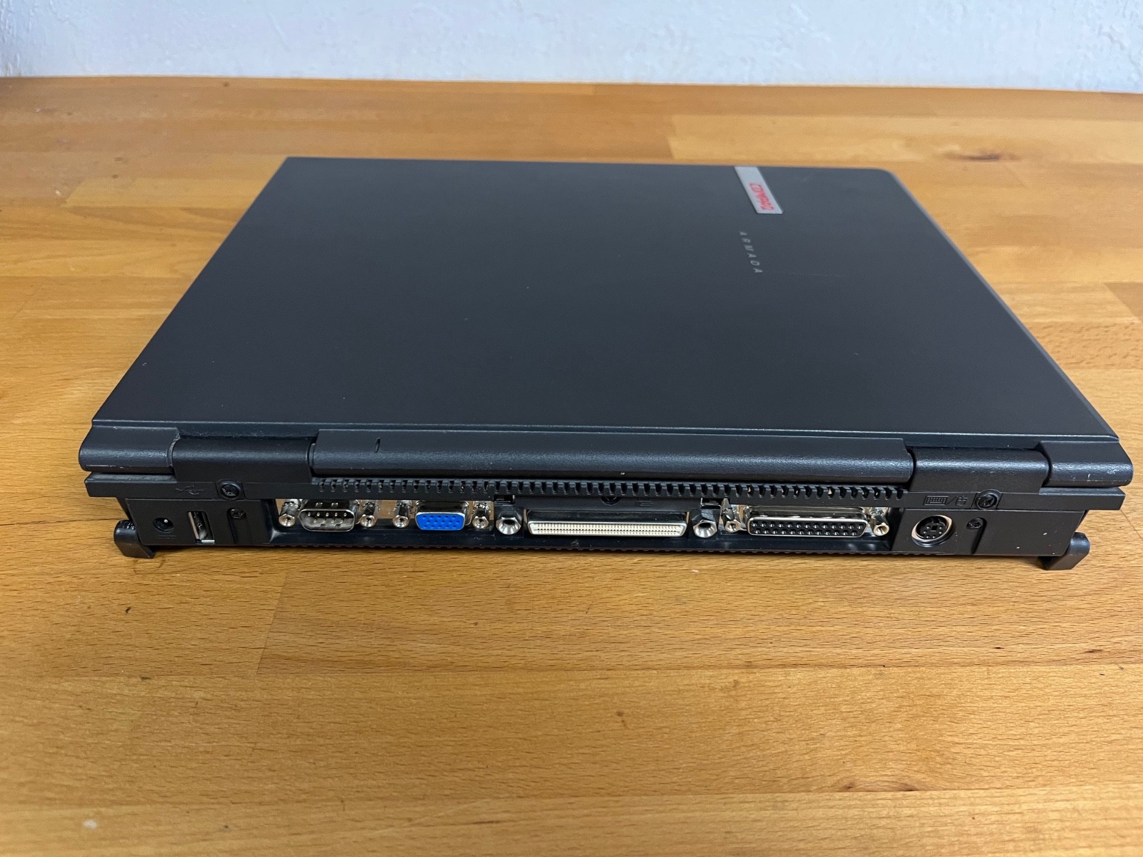 Vintage Compaq Armada E500 Pentium III 450 MHz 320 MB RAM no HDD