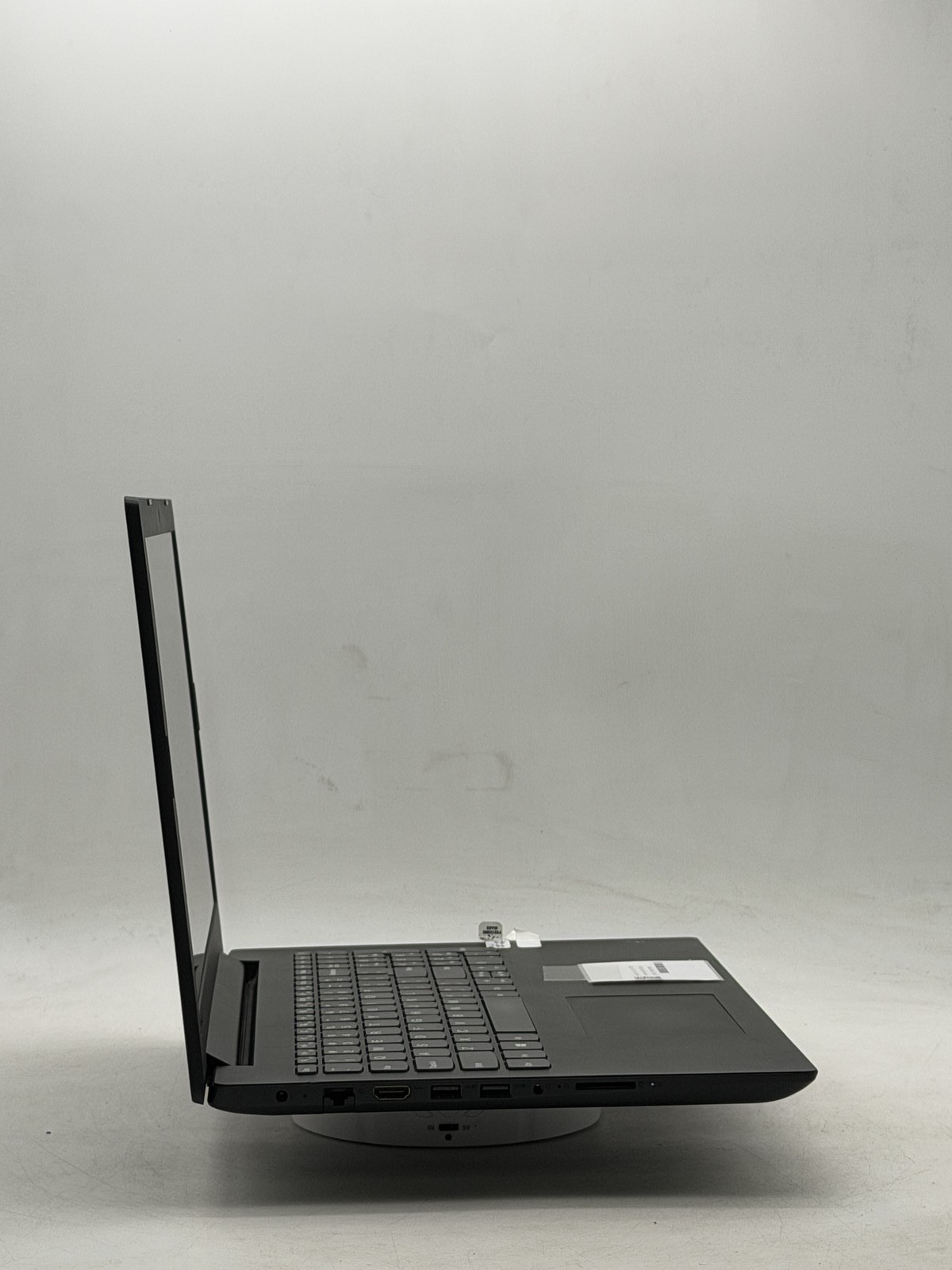 Lenovo V145-15AST 15.6in AMD A9-9425 8GB 256GB No OS – Read