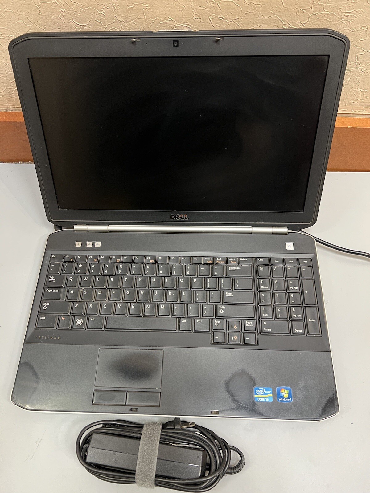 Dell Latitude E5520 Intel Core i3-2350 2.30GHz 4GB RAM 320GB HDD WEBCAM Win 10