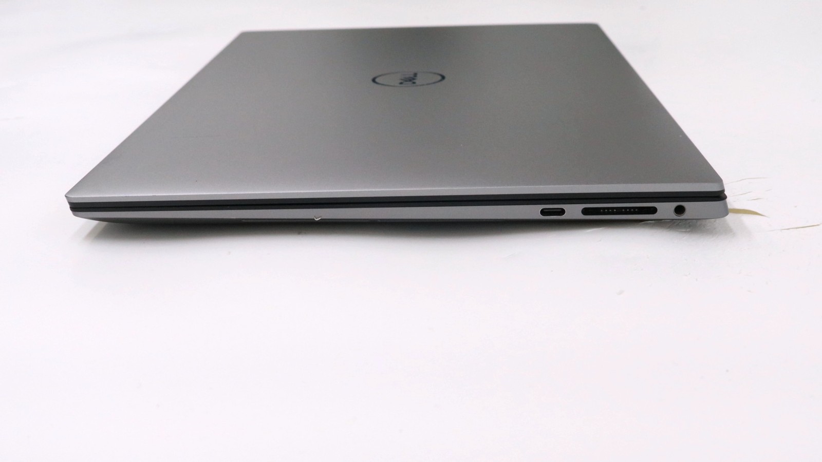 Dell Precision 5570 15″ i5-12600h 16GB 256GB – Very Good