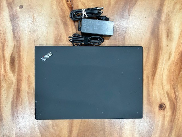 Lenovo ThinkPad P15s Gen 2 i5-1135G7 16GB RAM 512GB SSD NVIDIA Windows 11 Pro