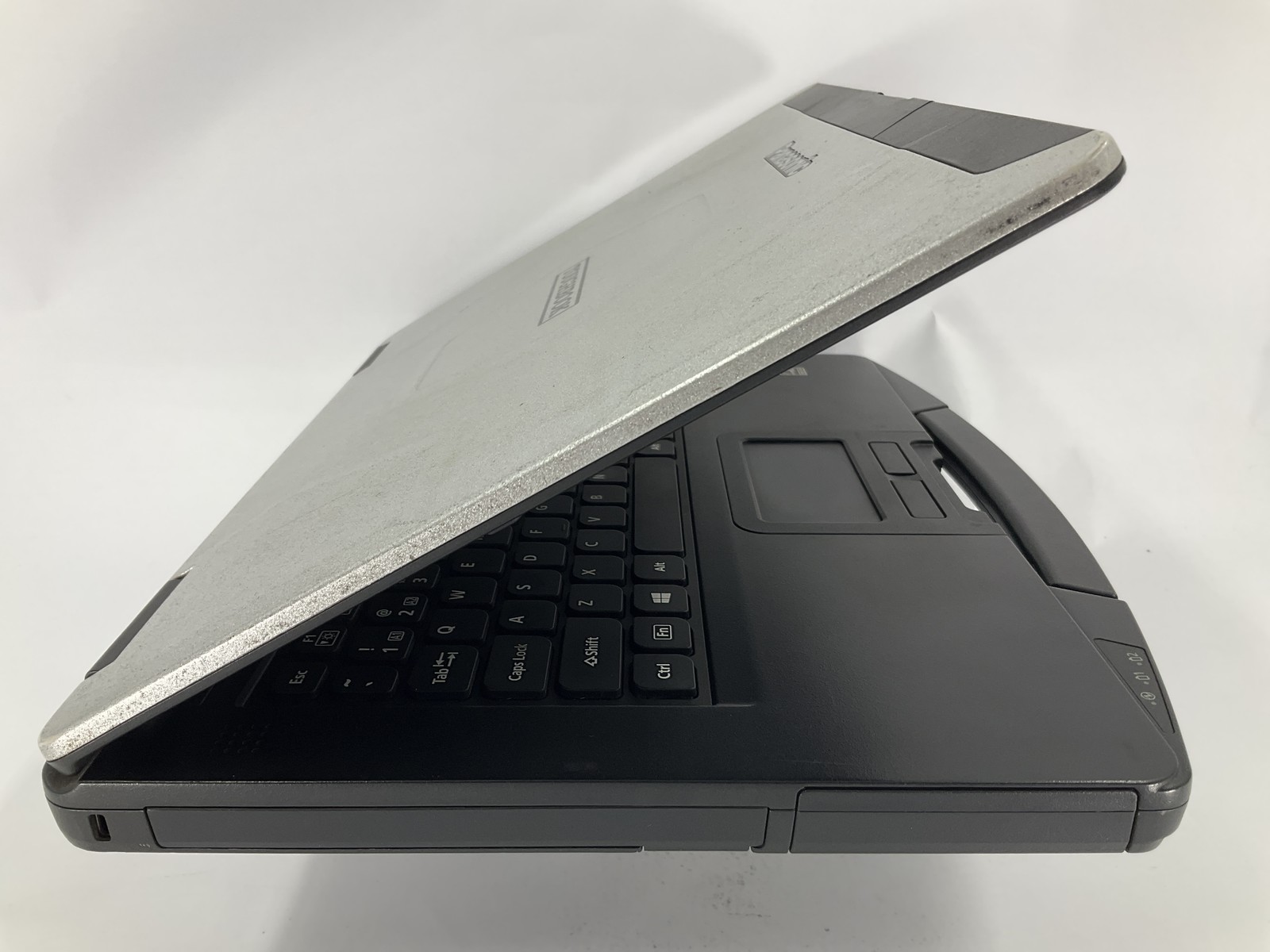 Pansoncic ToughBook CF-54 14″ Core i5-5300U 256GB 8GB No OS