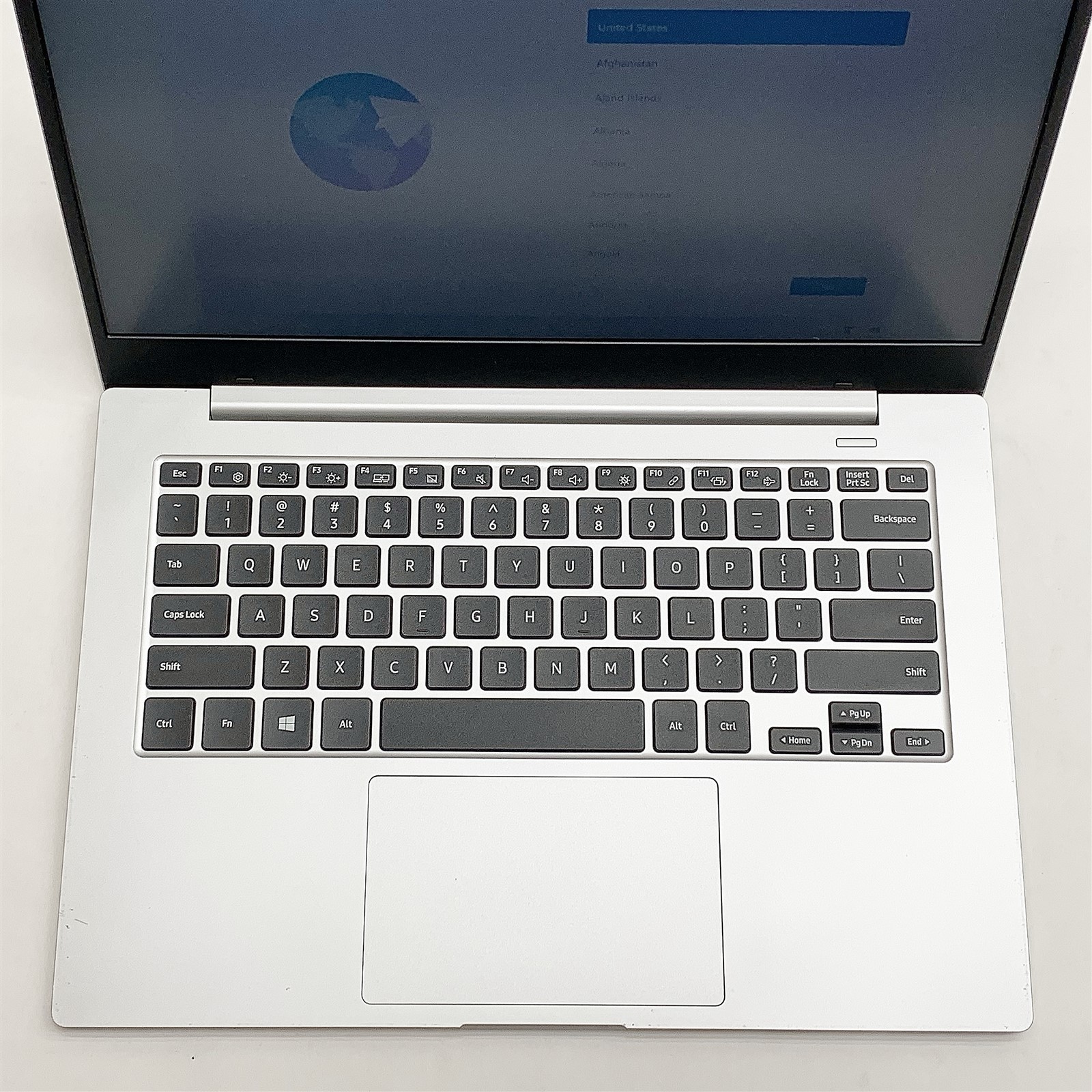 Samsung Galaxy Book Go Snapdragon 7c Gen 2 2.55GHZ 14″ FHD 4GB 64GB Windows 10