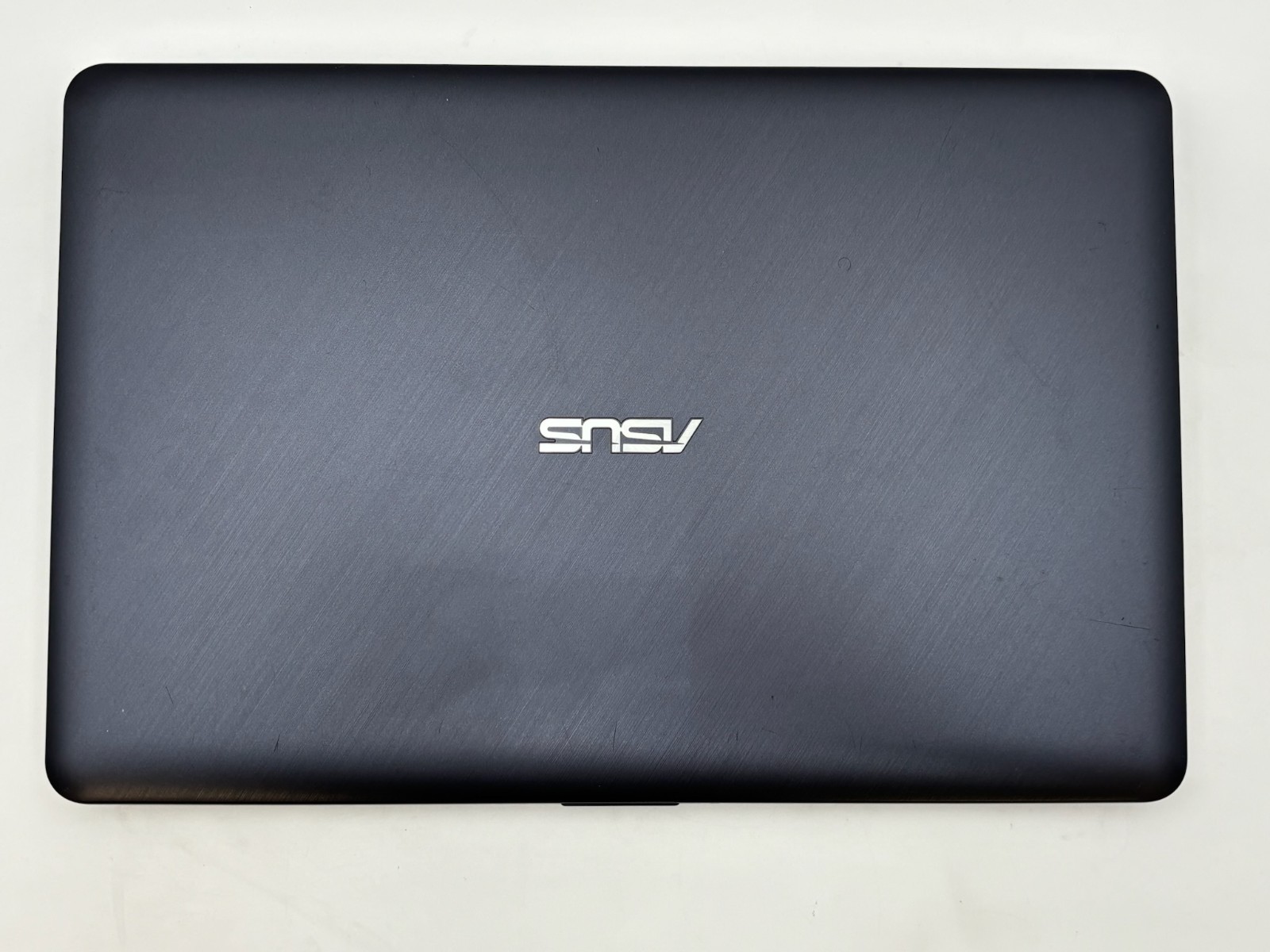 Asus VivoBook X540MAR_R543MA 15.6″ 1 TB HDD 4 GB RAM Celeron N4020 Win 11 Home