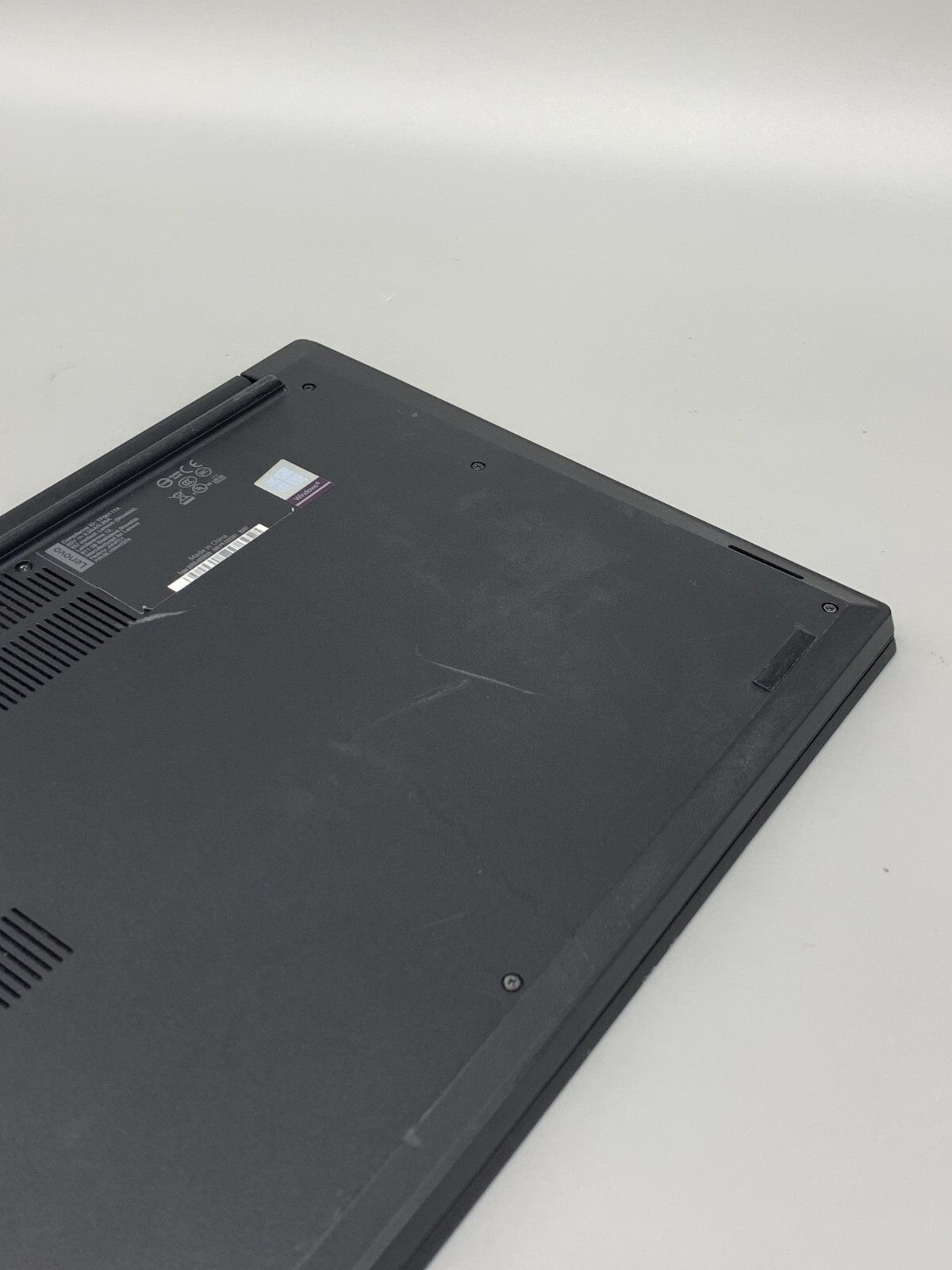 Lenovo ThinkPad E15 15.6″ i5-10210U 1.6Gh 8GB DDR4 256GB SSD Black-C/See photo