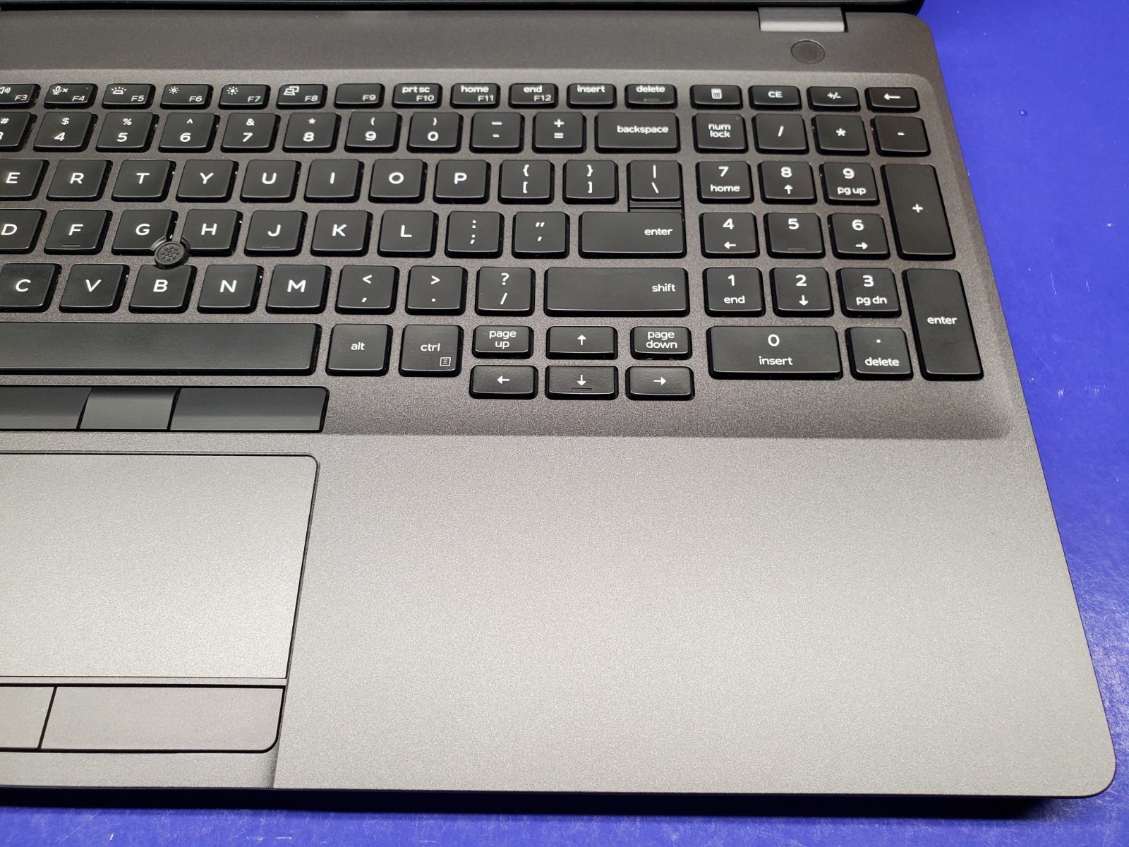 Dell Latitude 5500 i7-8665@1.9GHz 512GBssd 16GBram 15″ TOUCH 11pro “GRADE A”