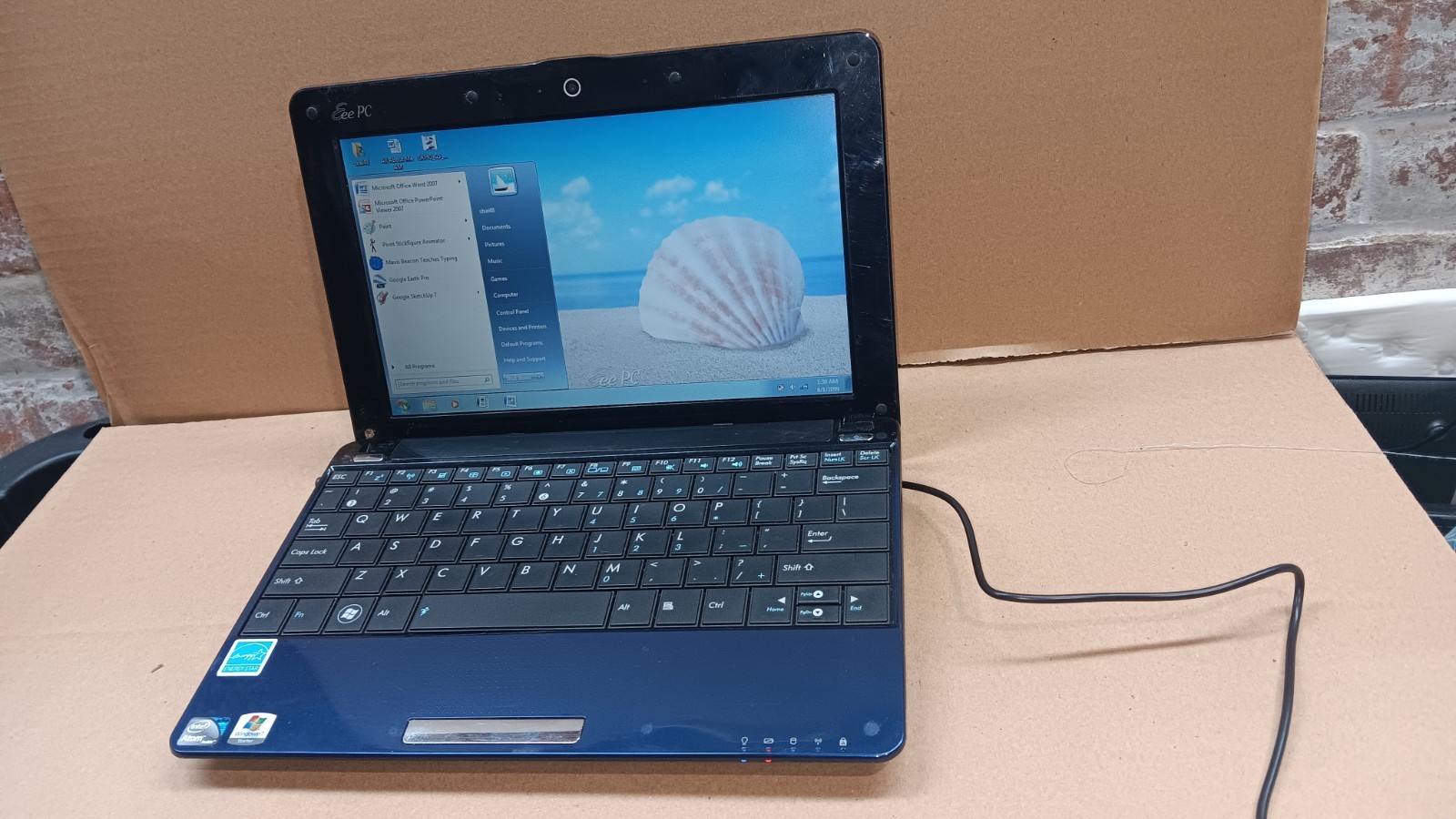 ASUS Eee PC 1001P 10.1″ Mini Netbook Atom N450 2GB 160 GB HD Windows 7 Starter