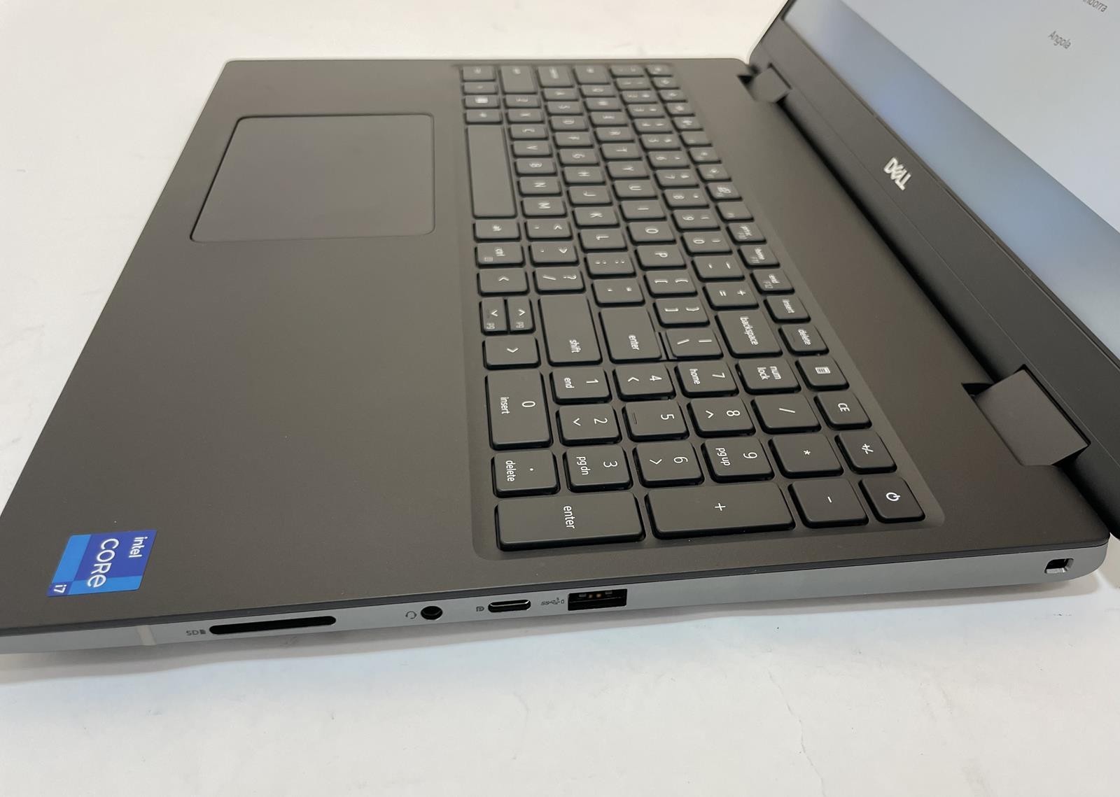 DELL PRECISION 7680 16″ Laptop Core i7 13850HX 32GB 512GB NVMe Windows 11 -Good