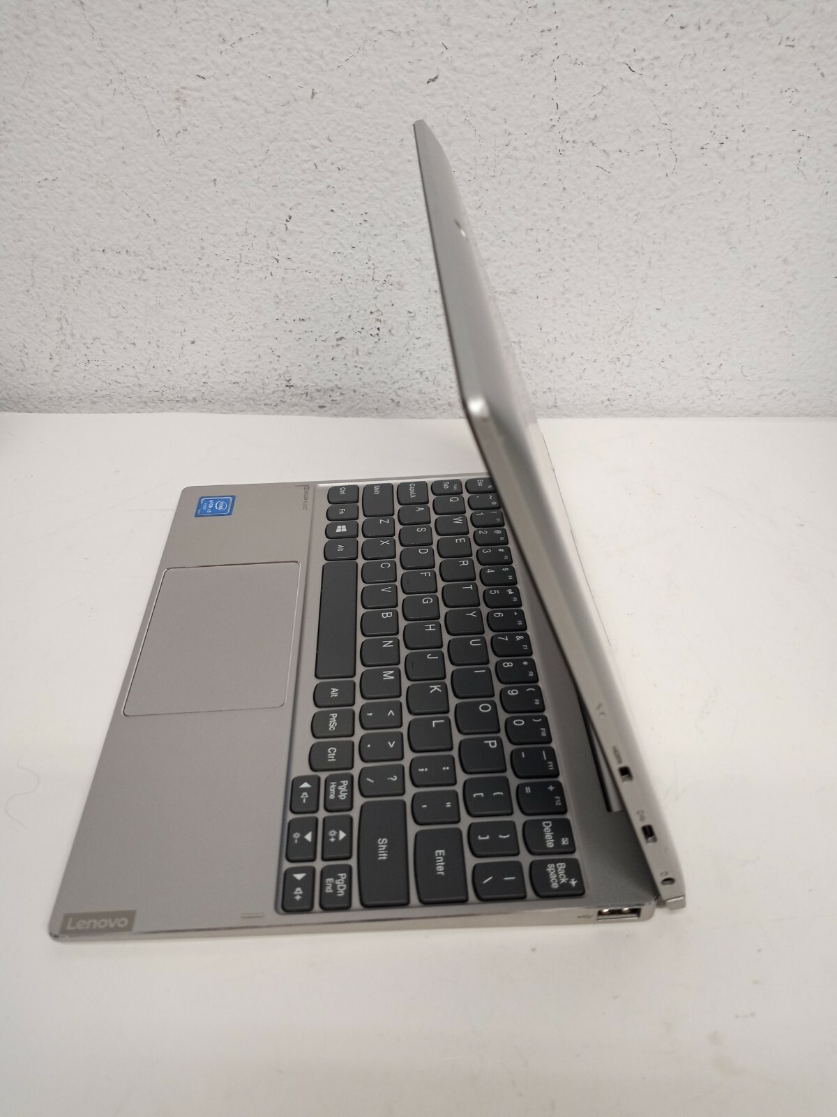 Lenovo Mix 320-10ICR 10.1″ TOUCH ATOM X5 Z8350 1.44GHz 2GB RAM 64GB SSD BT Win10