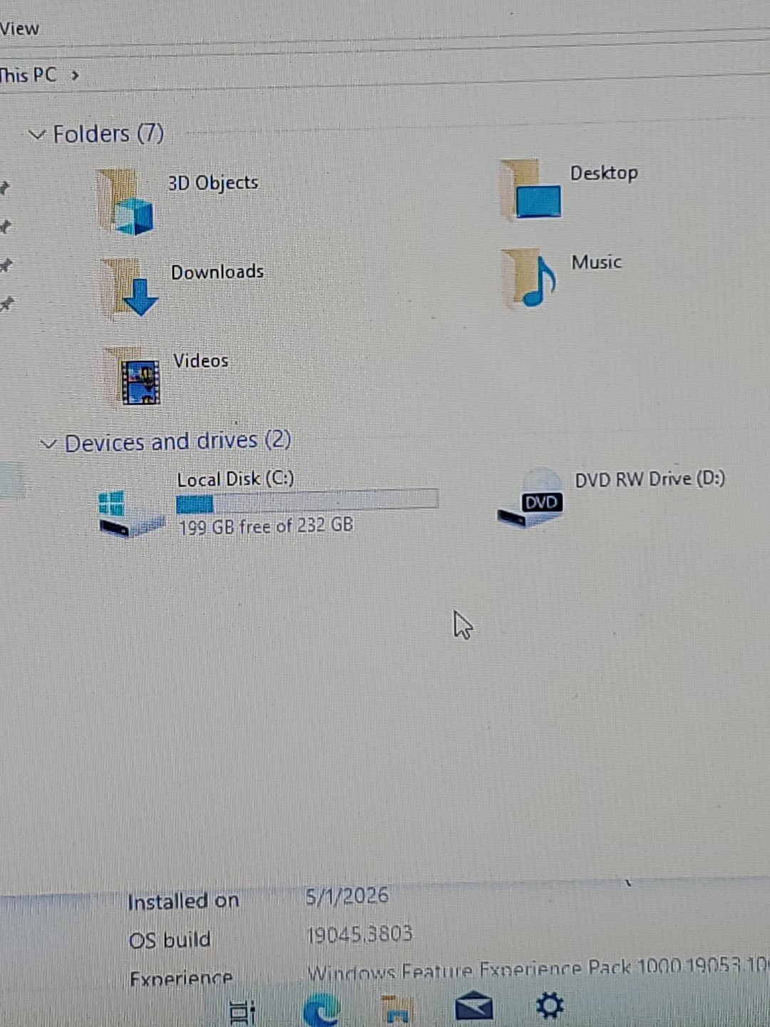 Dell Inspiron 15 5000 series laptop 6200u I5 2.3 16gb Ram 256gb Ssd Win 10h Nice