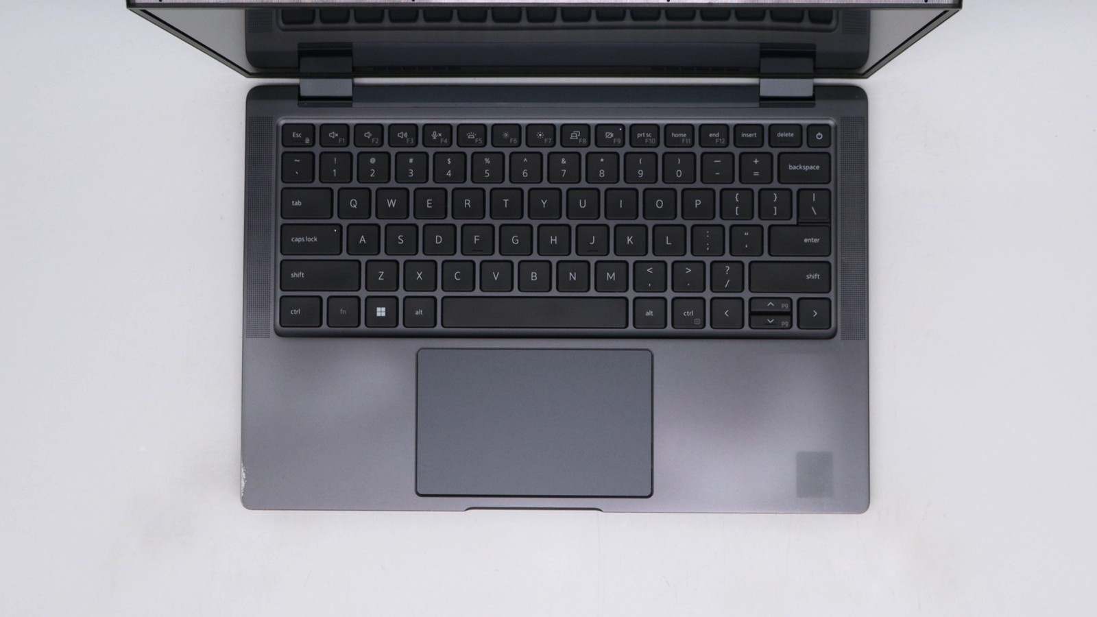Dell Latitude 9430 14″ i7-1265u 32GB 1TB – Good
