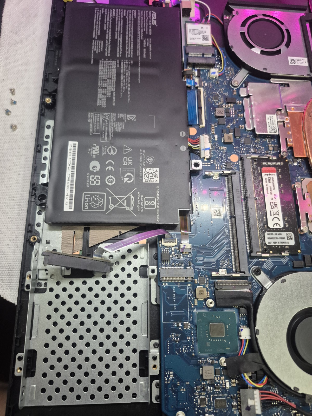 BAD GPU | ASUS TUF F15, Intel i5-10300H, GTX1650, NO SSD, 16GB RAM D2