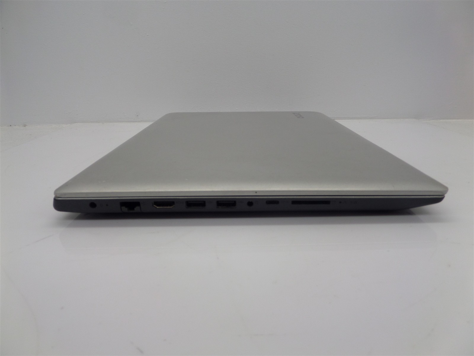 Lenovo IdeaPad 330-15ARR AMD Ryzen 5 2500U 2GHz 8GB RAM – No HDD/OS, Bad Screen