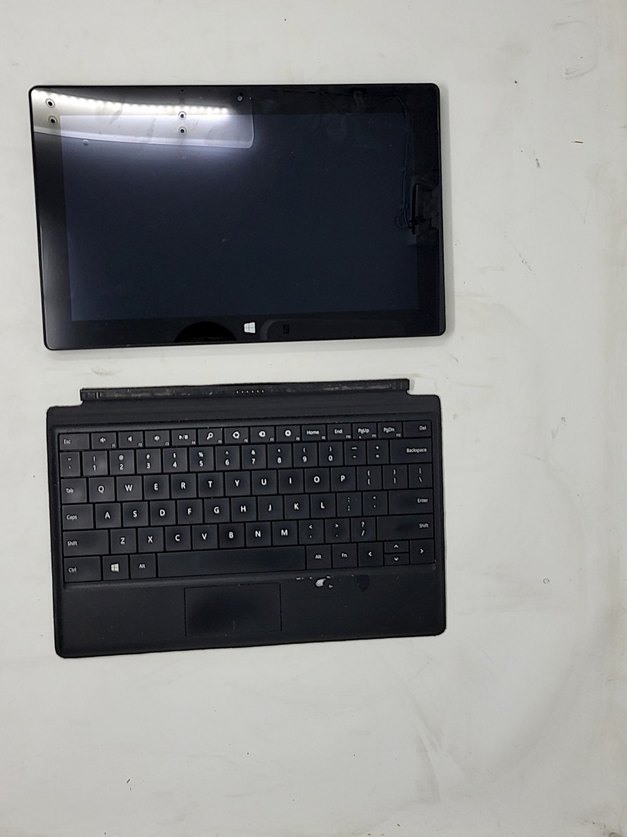 MICROSOFT SURFACE Pro 1st Gen 1514 Laptop Core I5-3317U 4GB 128GB SEE NOTES
