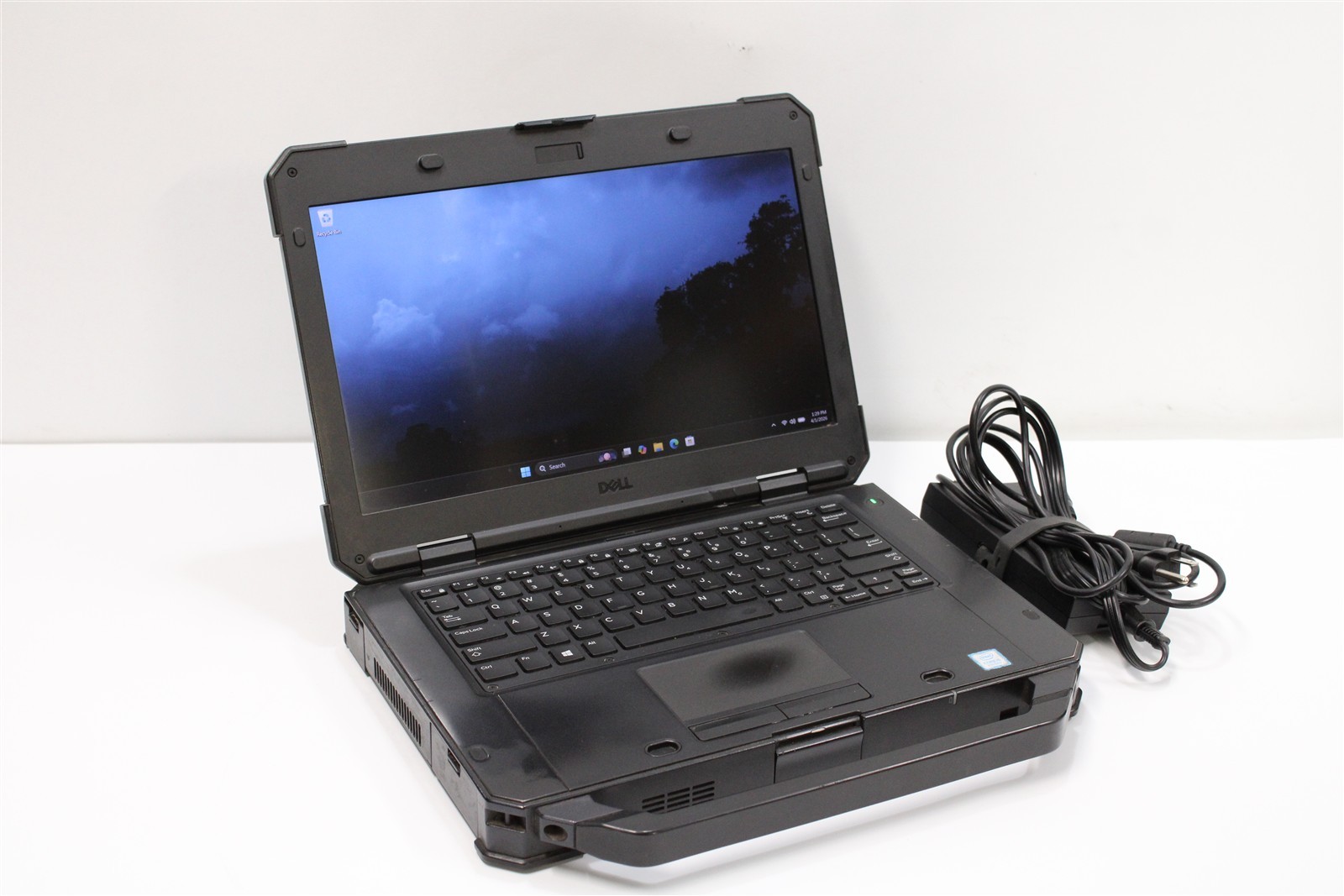 Dell Latitude 5424 Rugged 14″ i5-8350U 1.70GHz 8GB RAM 512GB SSD Windows 11 Pro