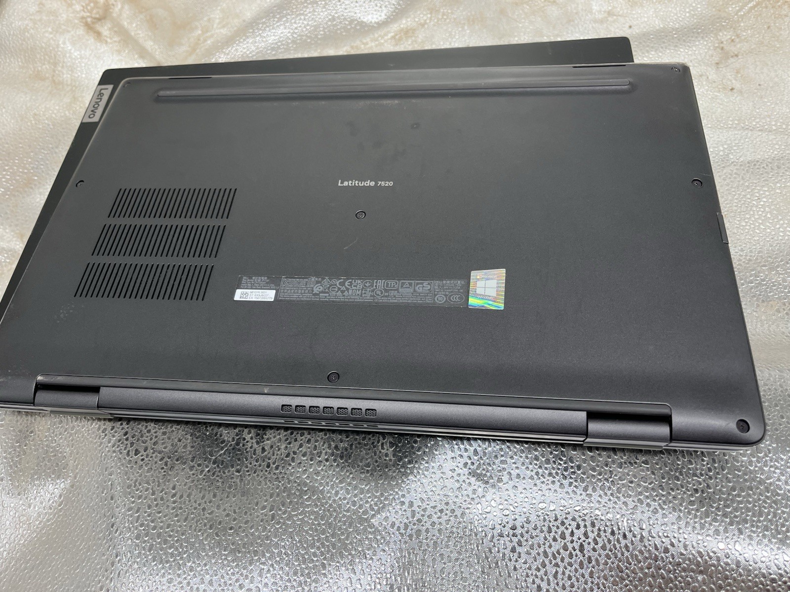 Dell Latitude 7520 i7-1185G7 3.00 GHz 16GB RAM 512GB SSD Windows 11
