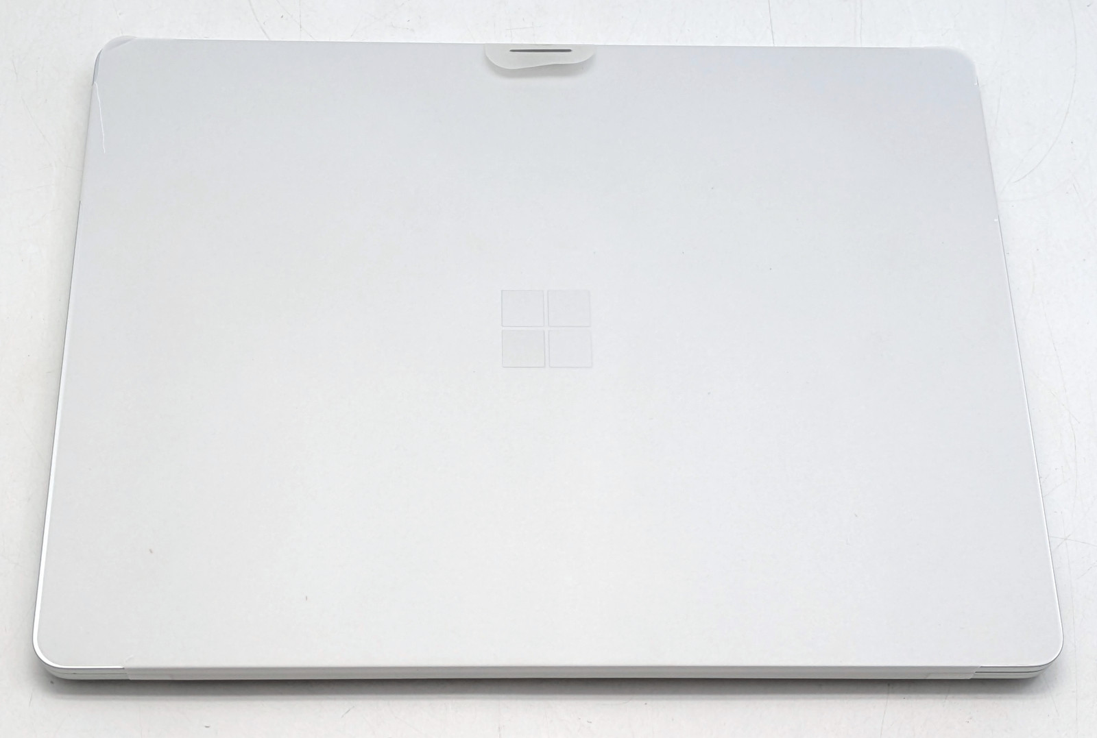 Microsoft Surface Laptop 2095 13″ Snapdragon X Plus 16GB RAM 256GB UFS Win11H