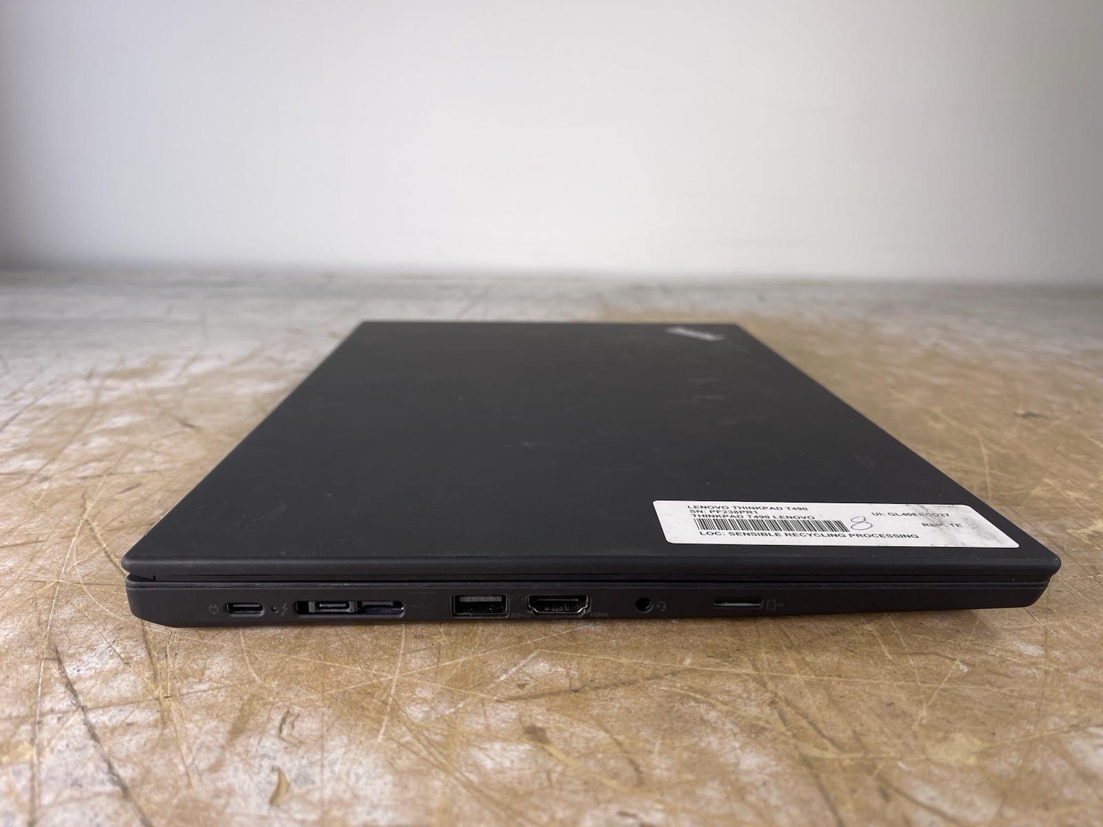 LENOVO THINKPAD T490 i7-8565U @ 1.80GHz, 16GB RAM, NO HDD/OS